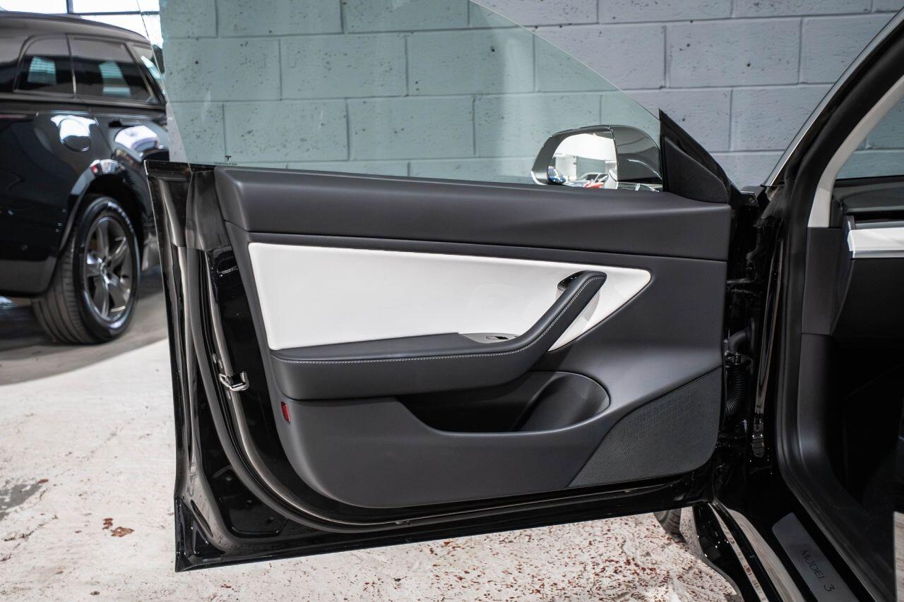 Tesla Model 3 view 14