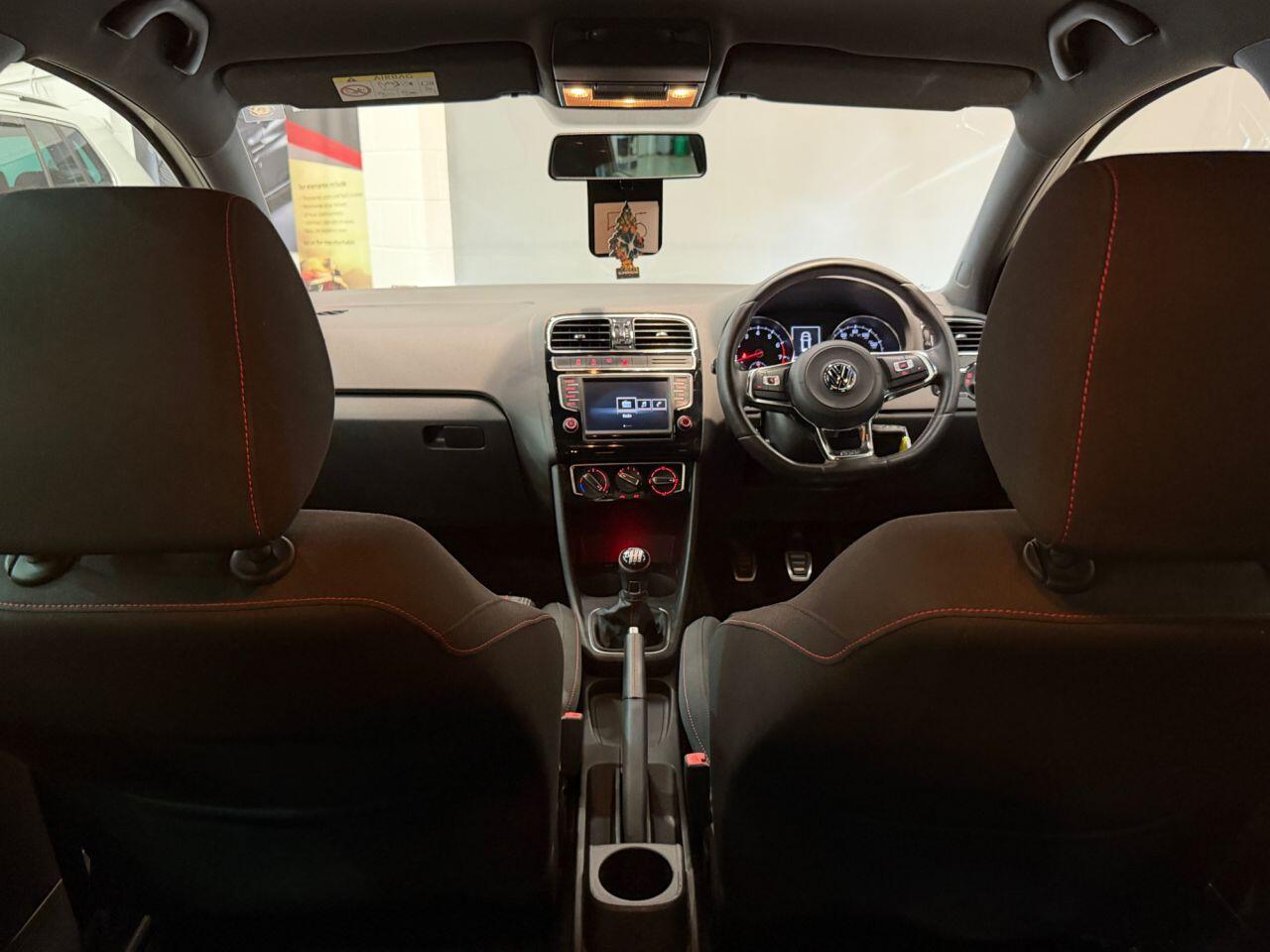 Volkswagen Polo view 19