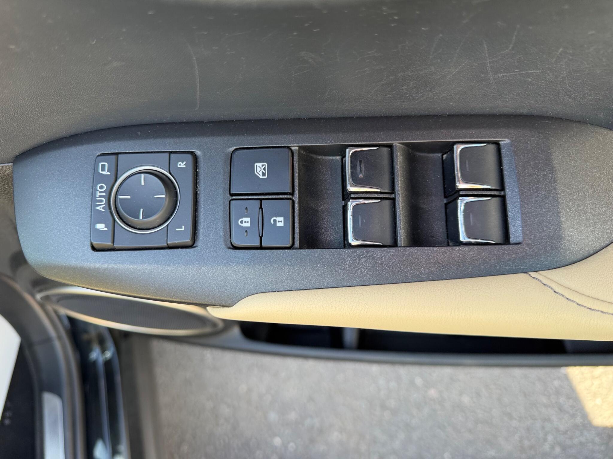Lexus NX view 18