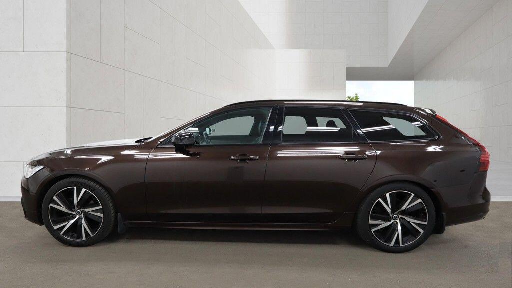 Volvo V90 view 8