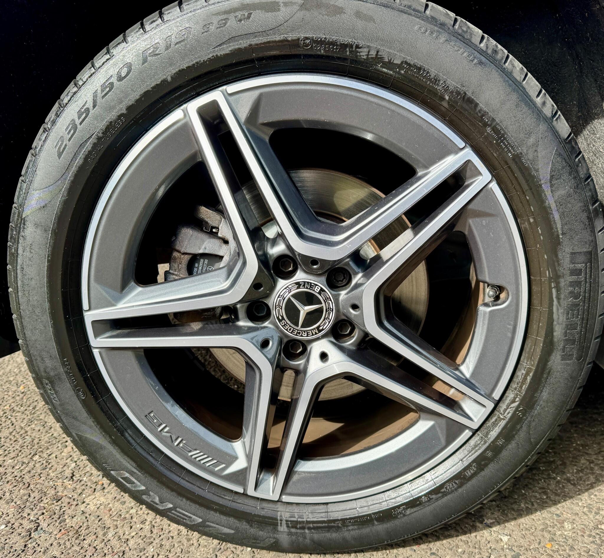 Mercedes-Benz GLB view 56