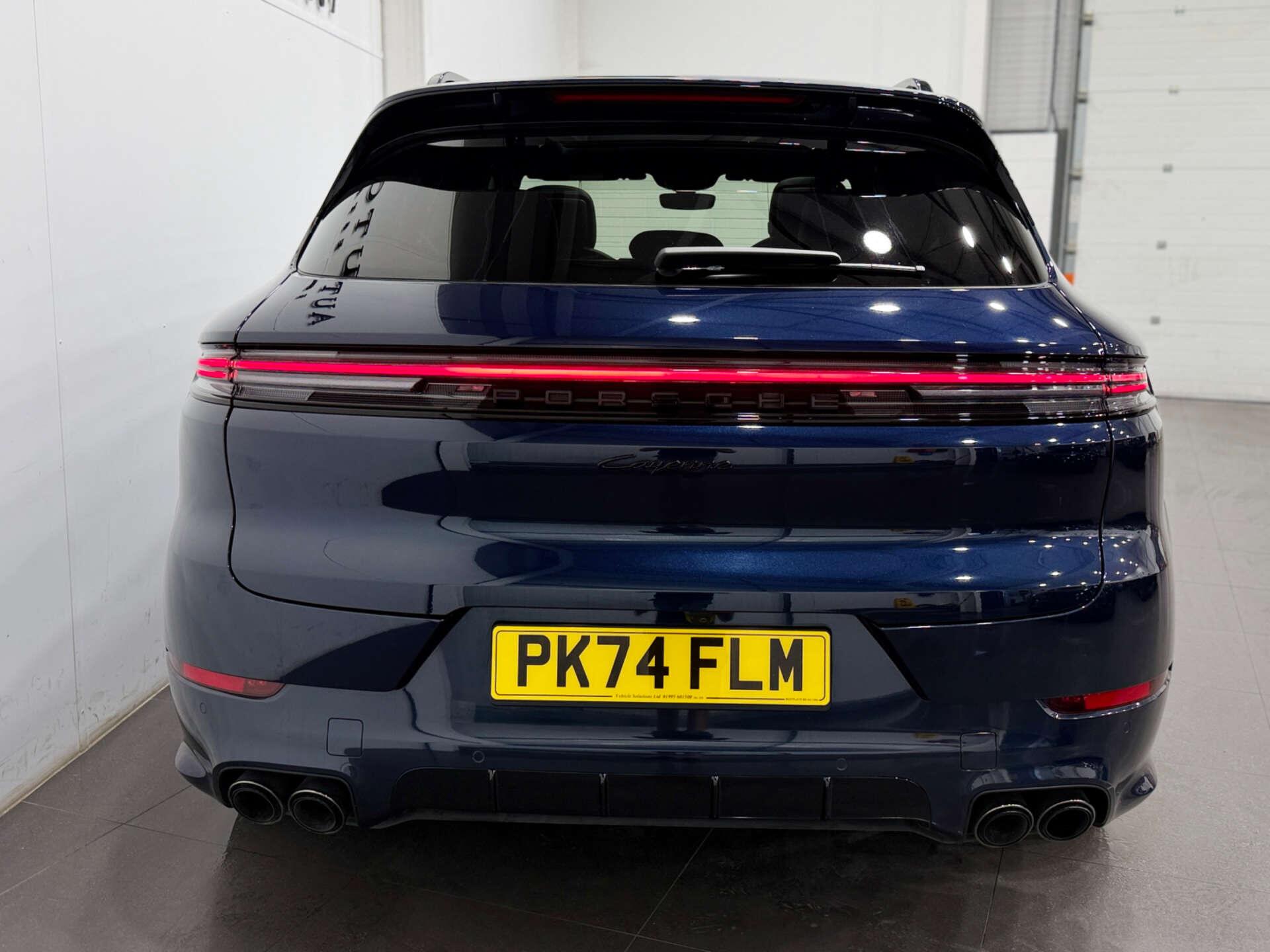 Porsche Cayenne view 7