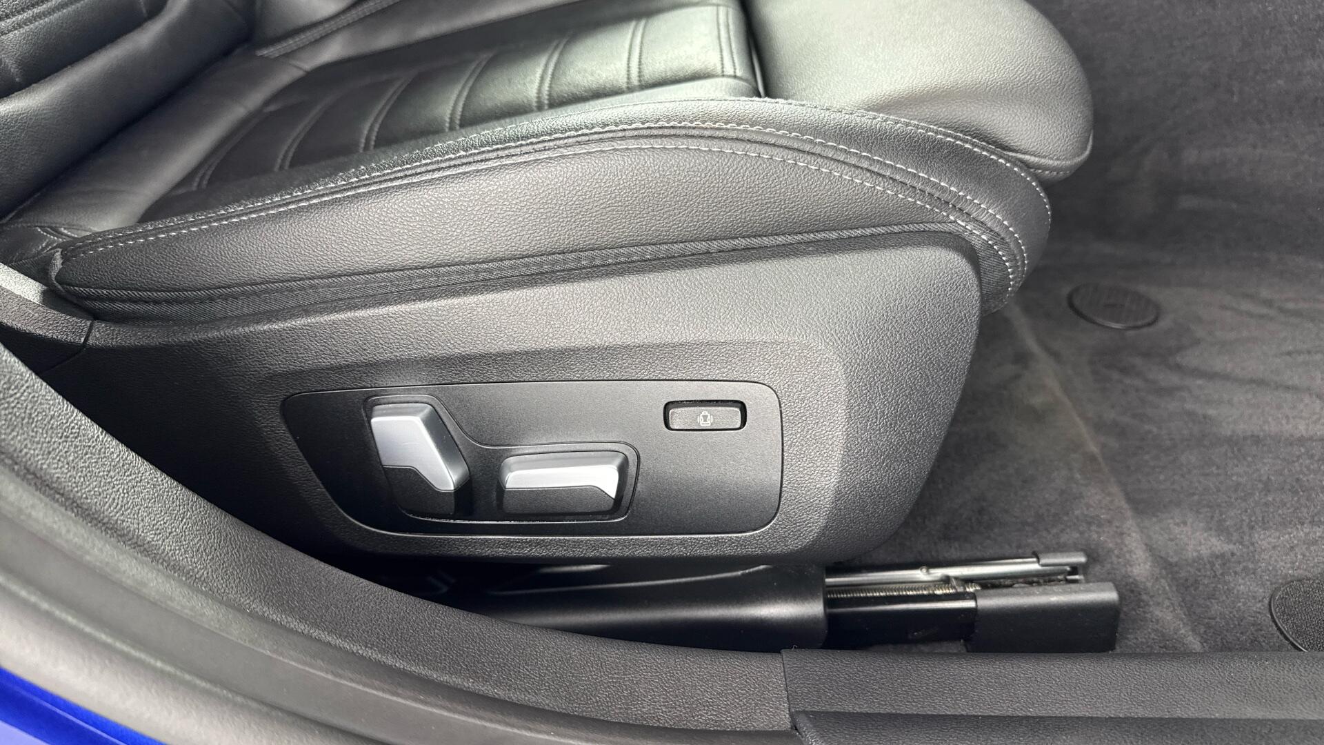 BMW I4 view 17