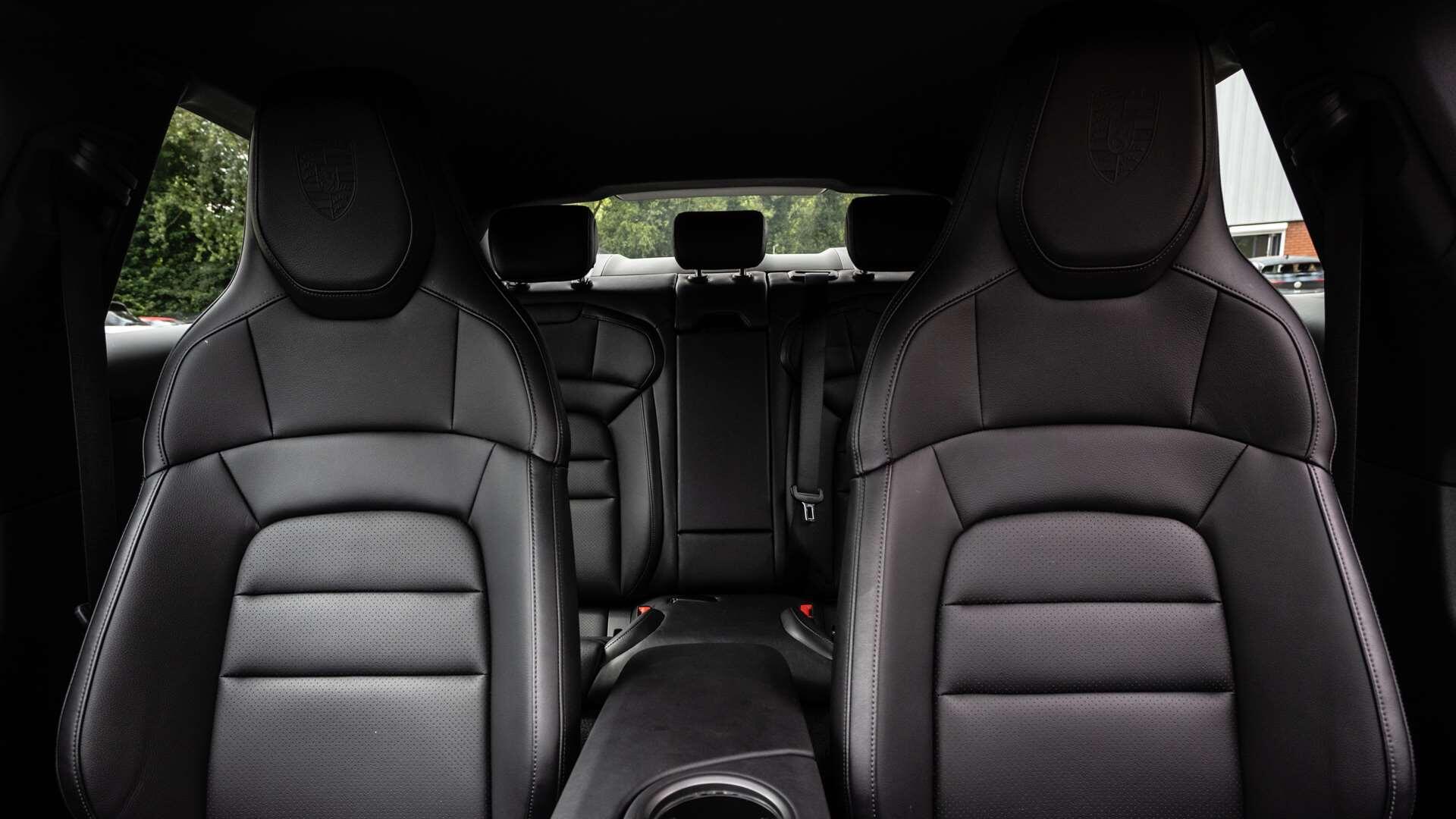 Porsche Taycan view 16