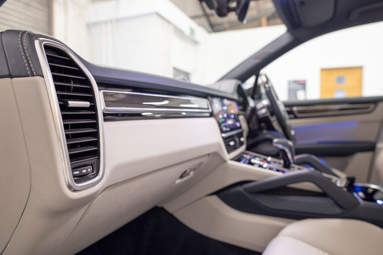 Porsche Cayenne view 71
