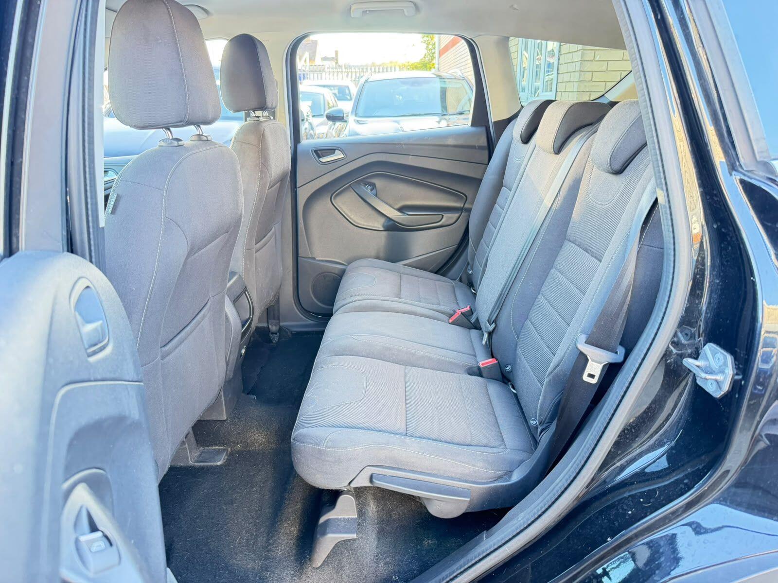 Ford Kuga view 16