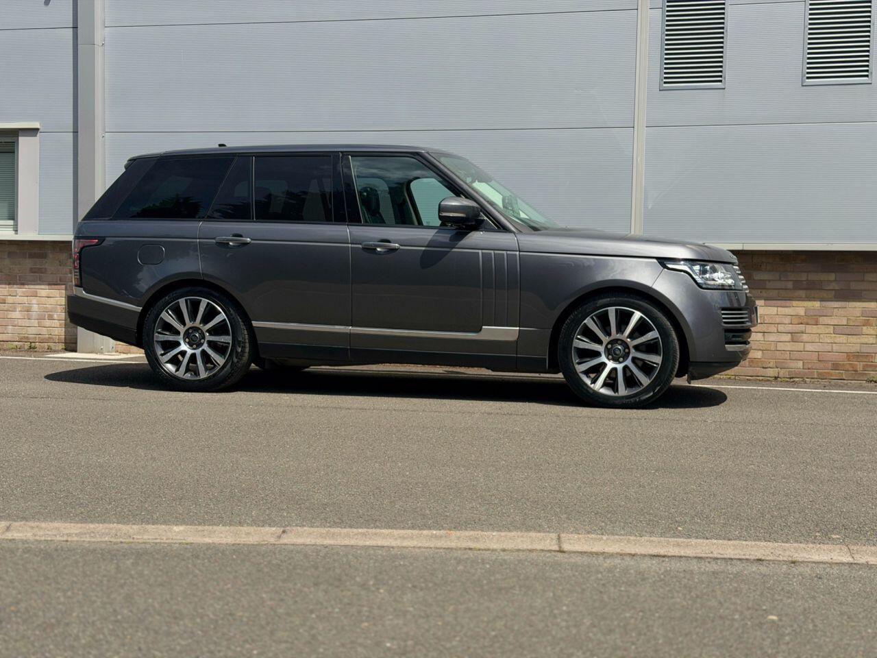 Land Rover Range Rover view 84