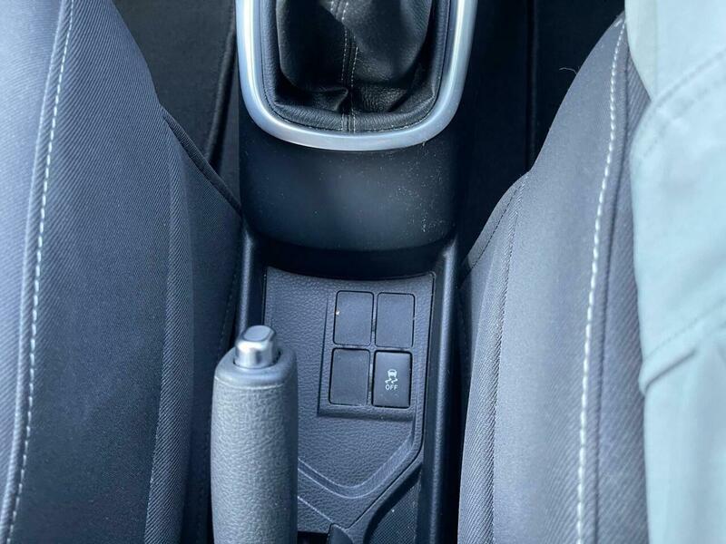 2017 Toyota Yaris 1.5 VVT-i Icon Euro 6 5dr • 37,180 miles image 40