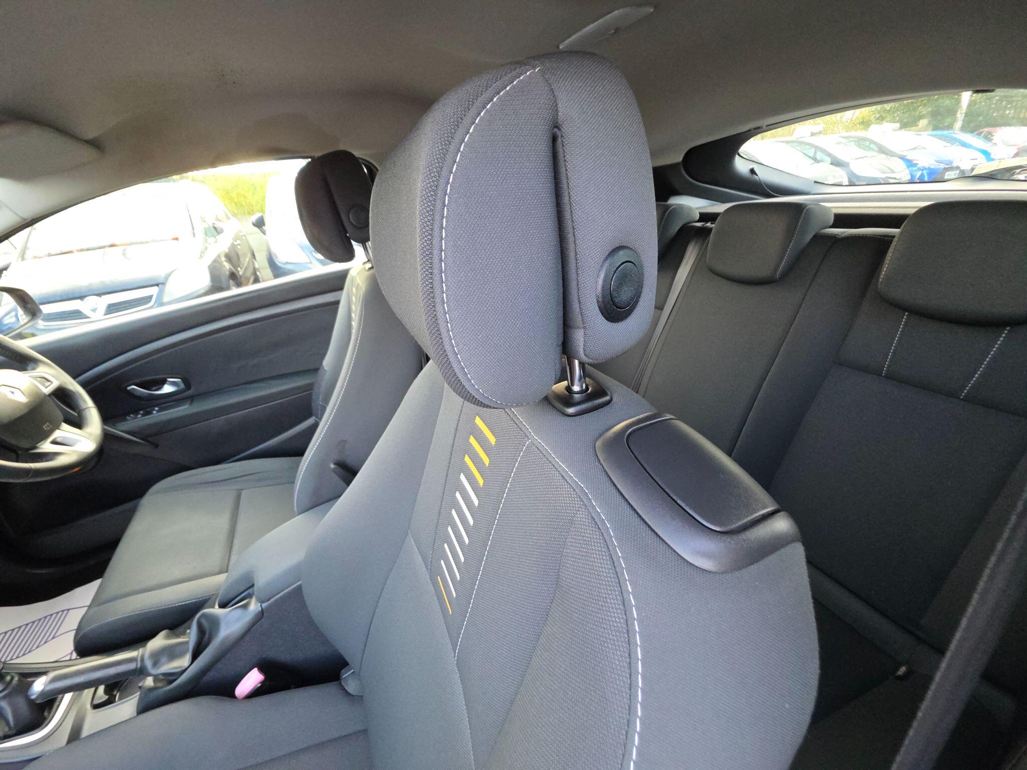 2010 Renault Megane image 69
