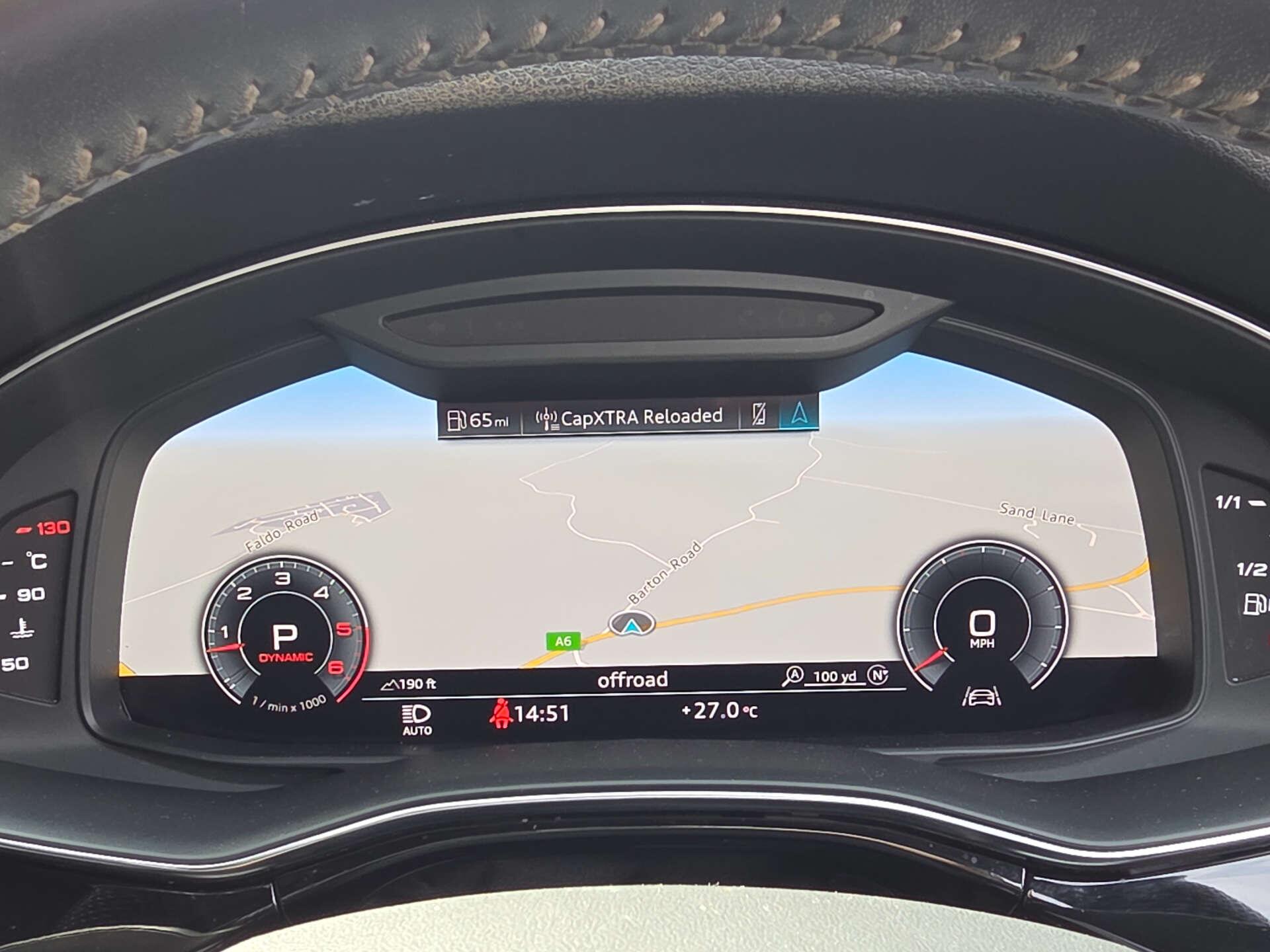 Audi Q8 view 31