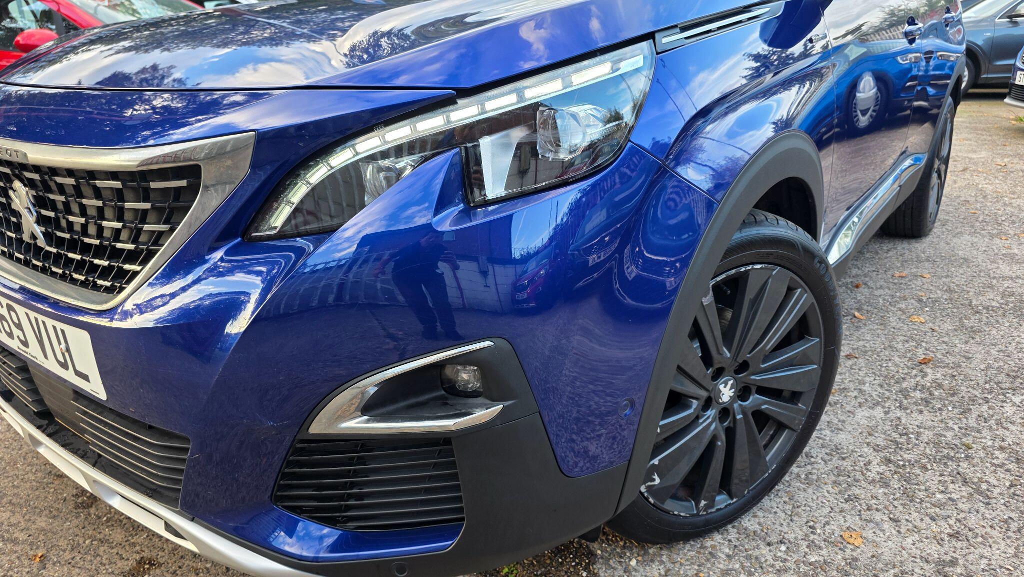 Peugeot 3008 view 15
