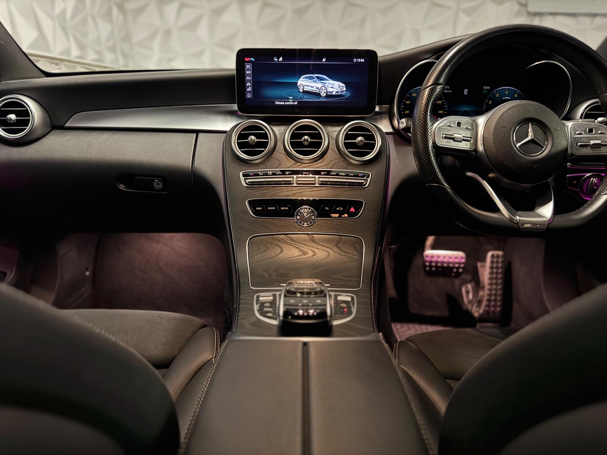 Mercedes-Benz C Class view 26