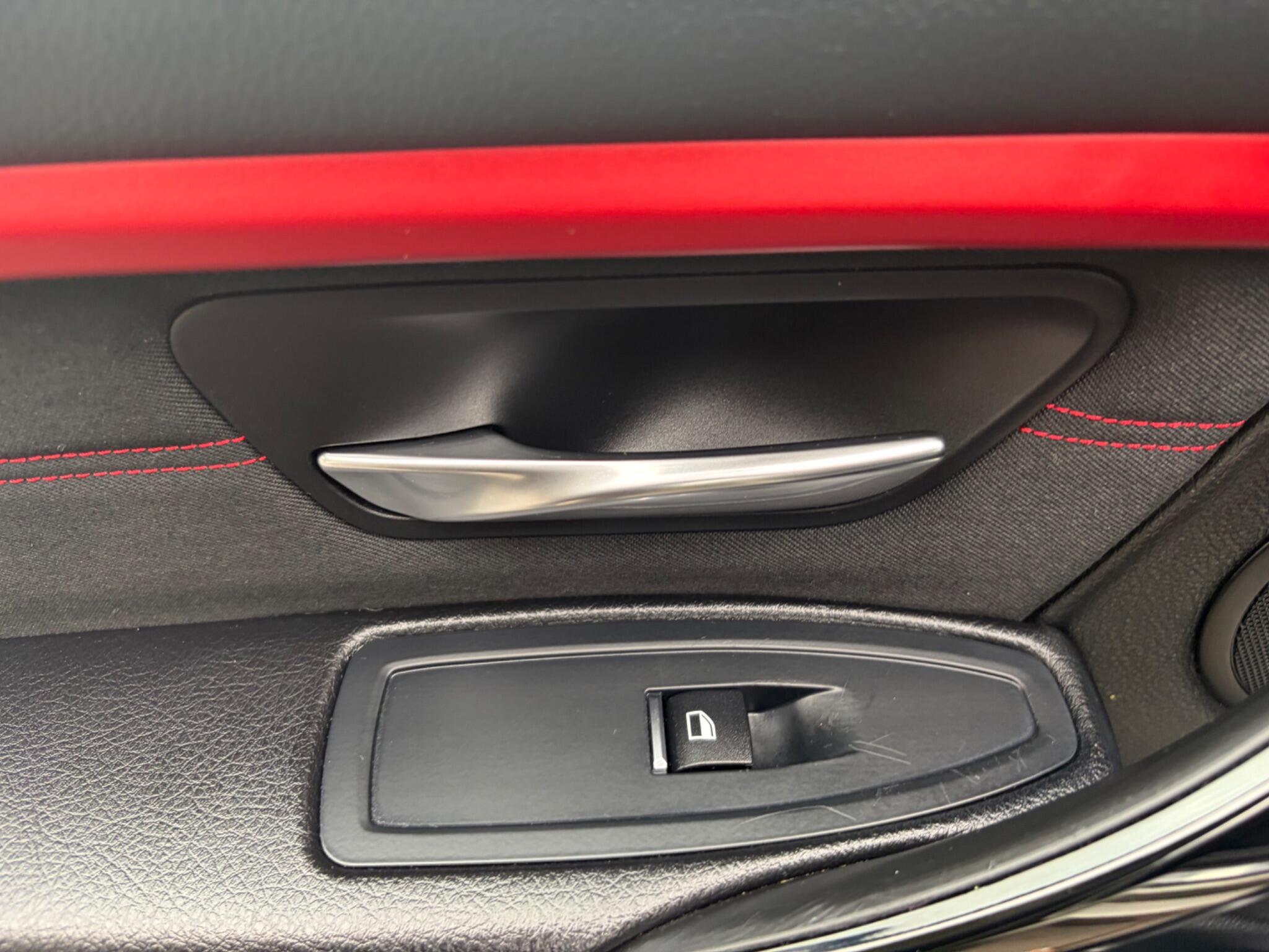 BMW 3 Series view 87