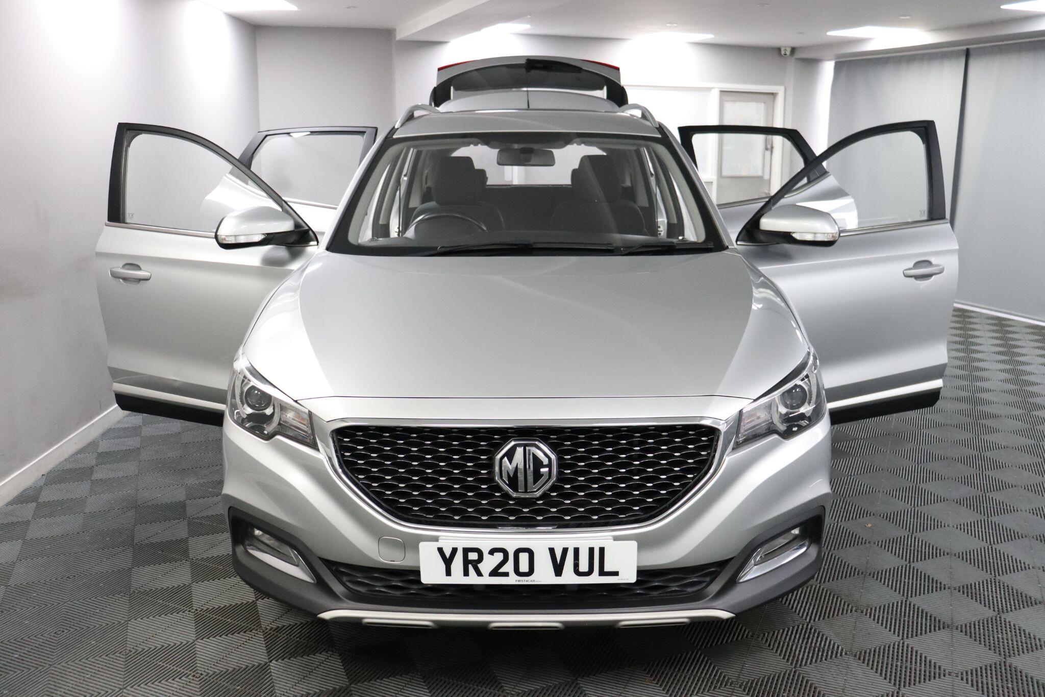 MG MG ZS view 2