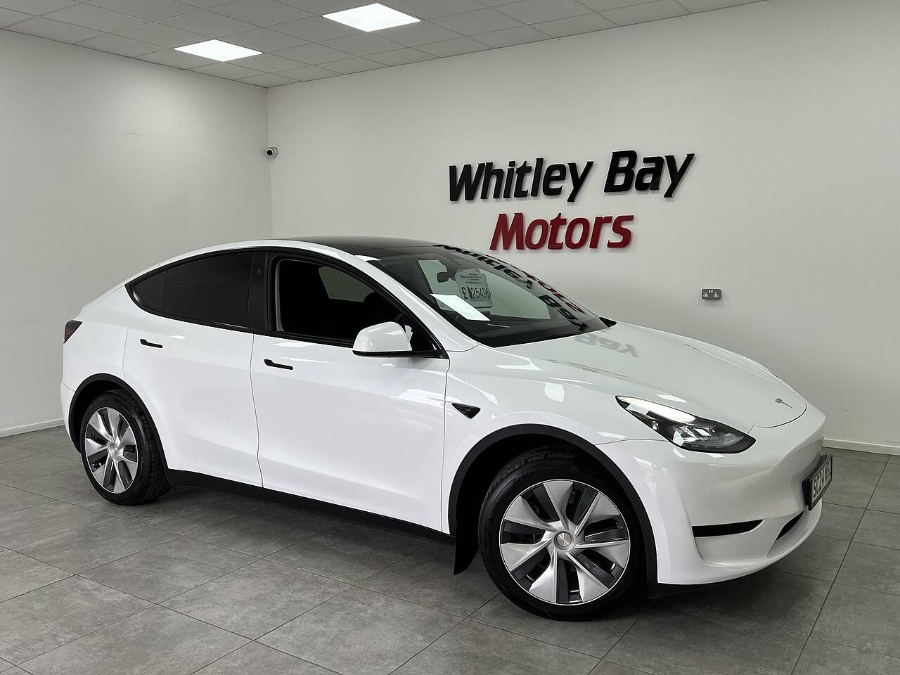 2024 Tesla Model Y in White for sale