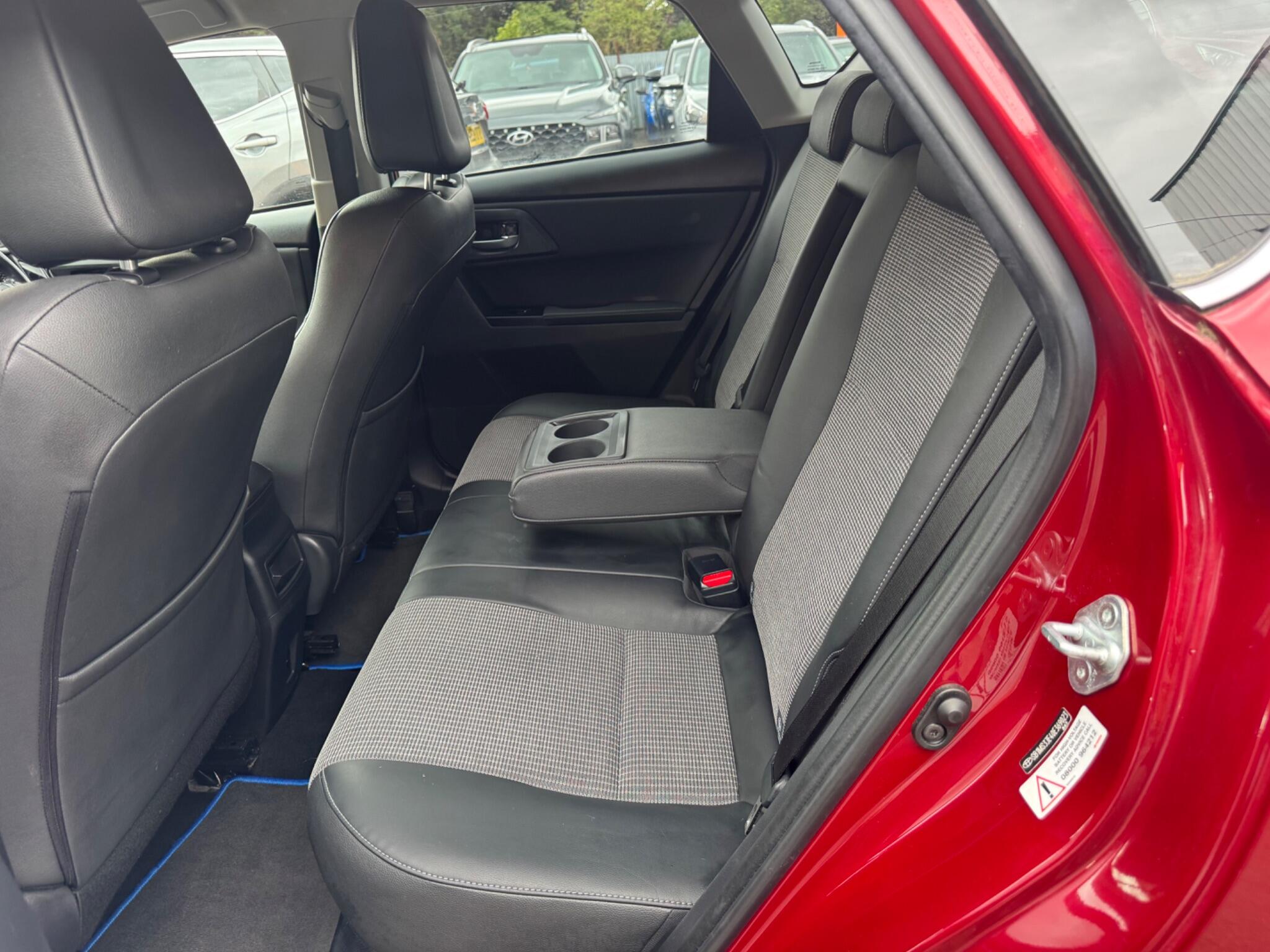 Toyota Auris view 11