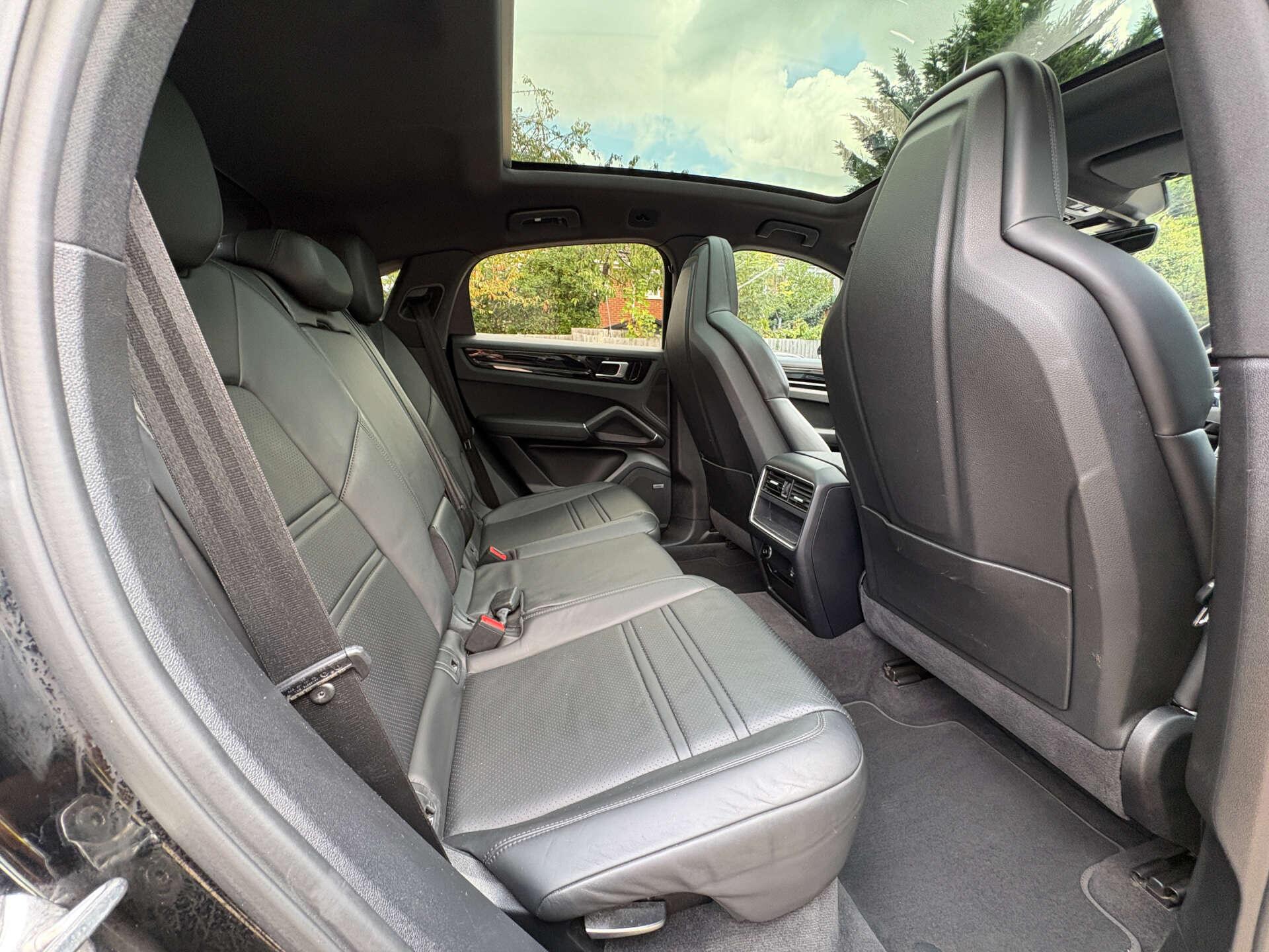 Porsche Cayenne view 51
