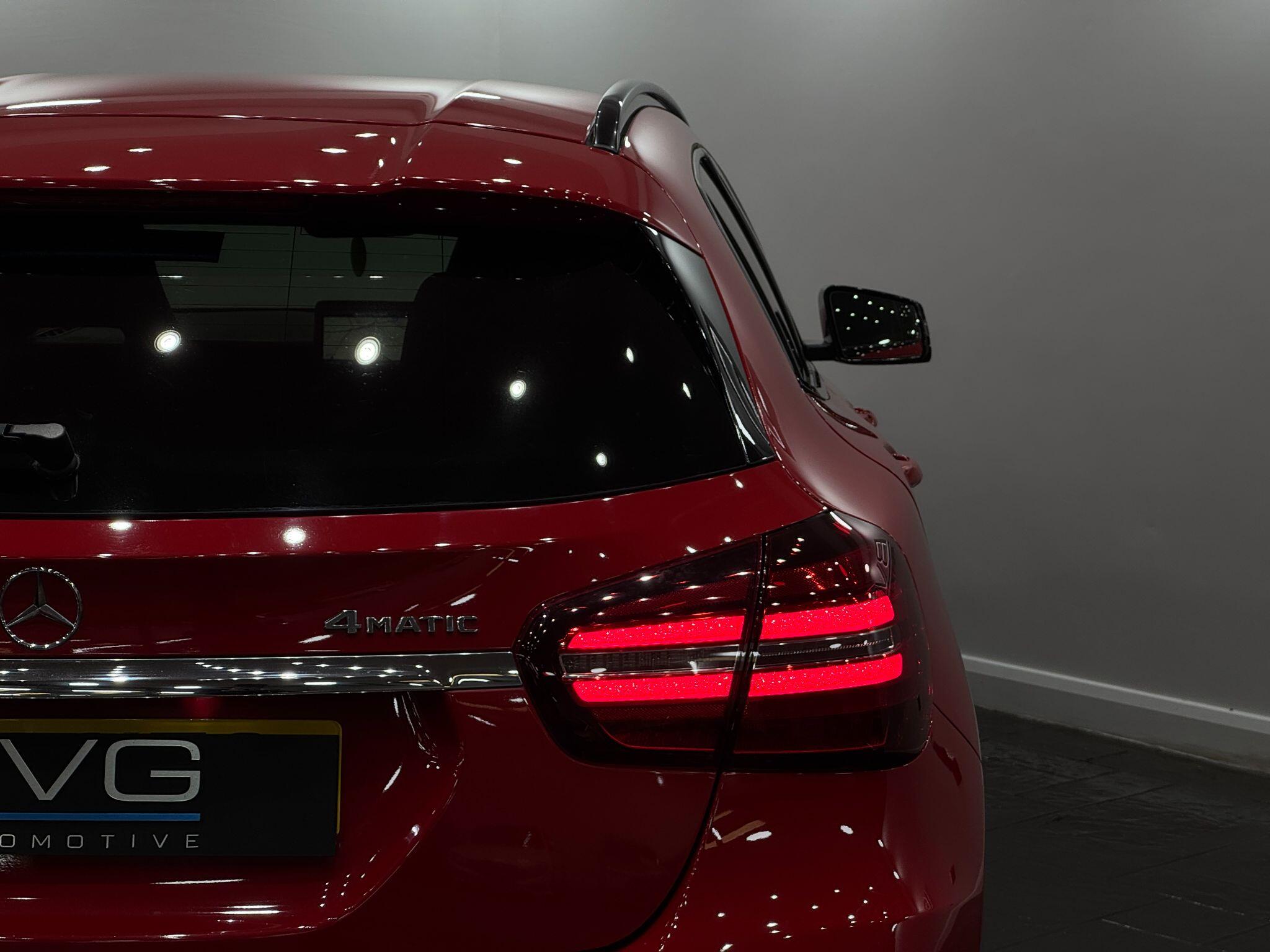 Mercedes-Benz Gla view 21