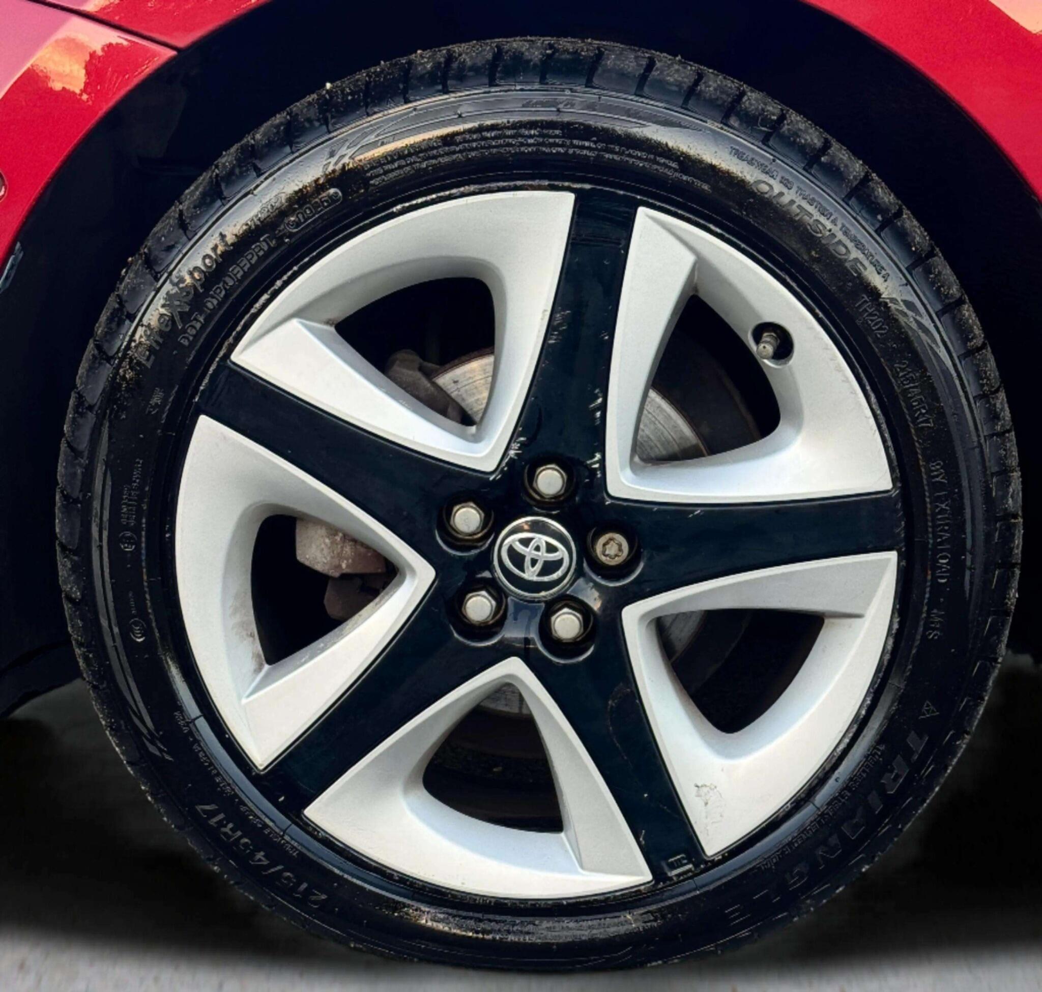 Toyota Prius view 73