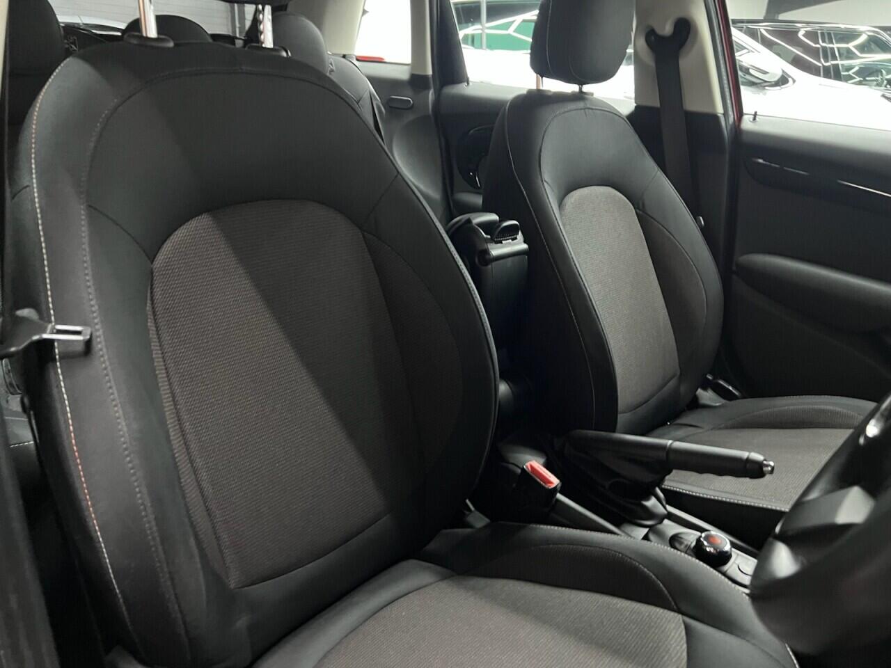 Mini Hatch view 37