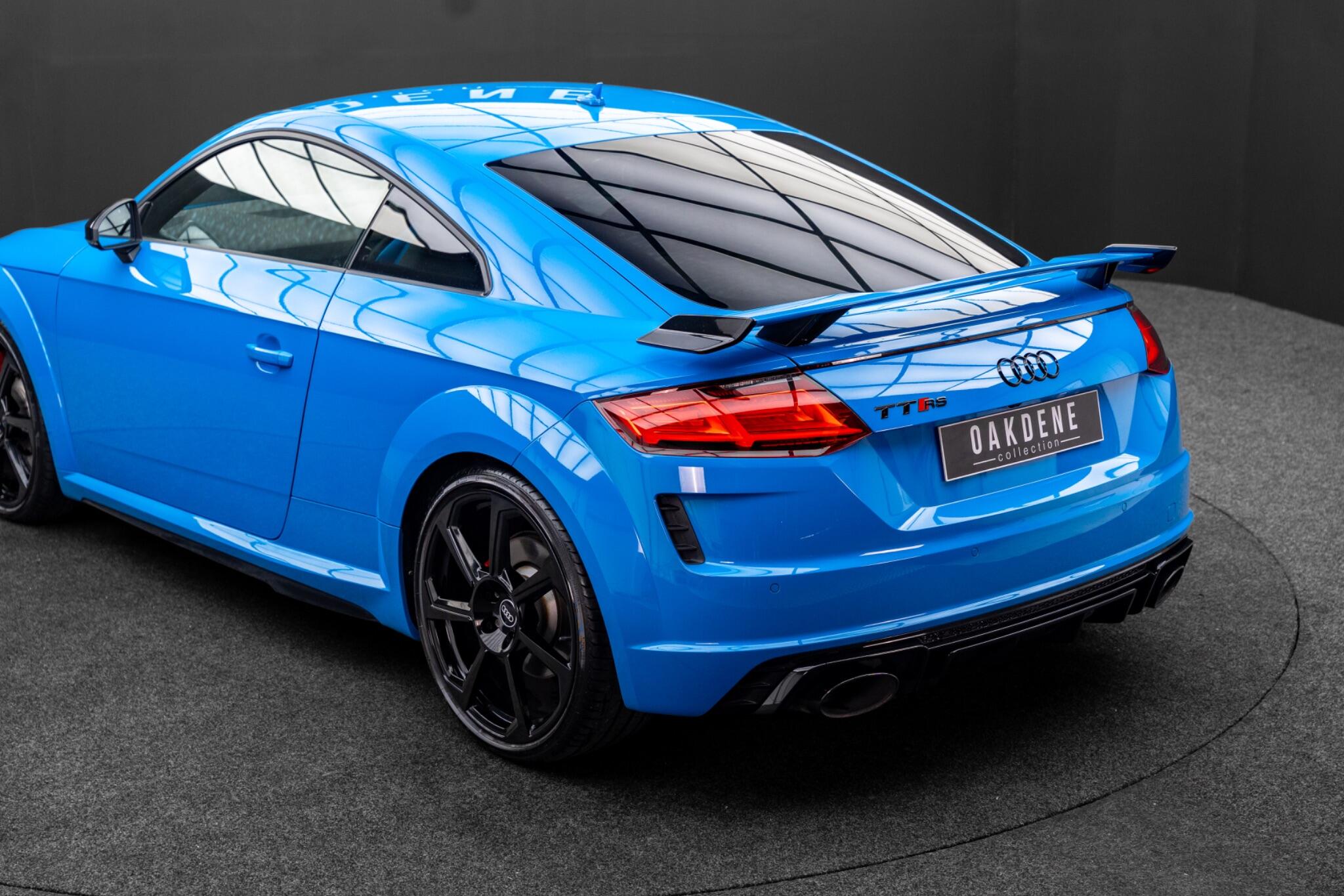 Audi TT RS view 15