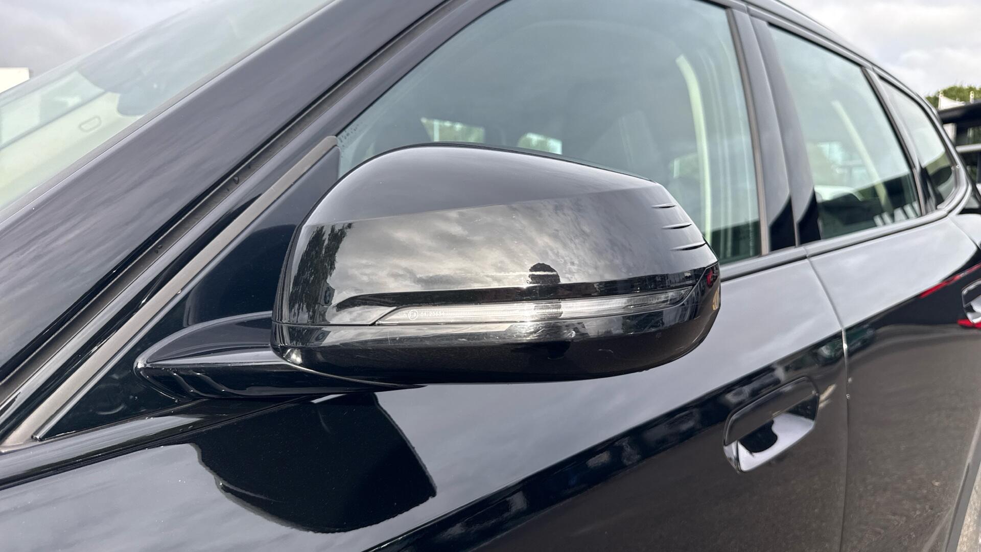 BMW X1 view 32