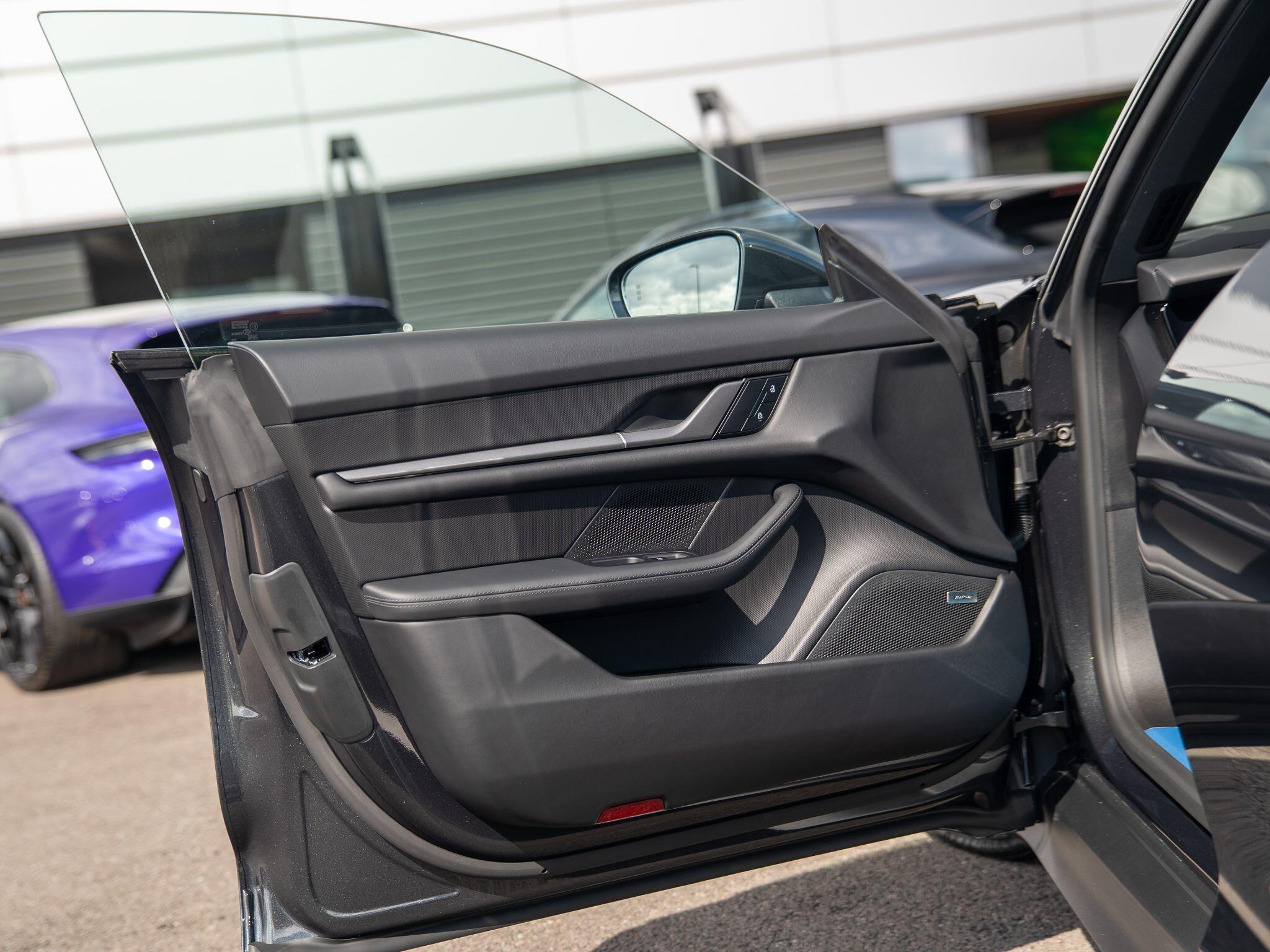Porsche Taycan view 16