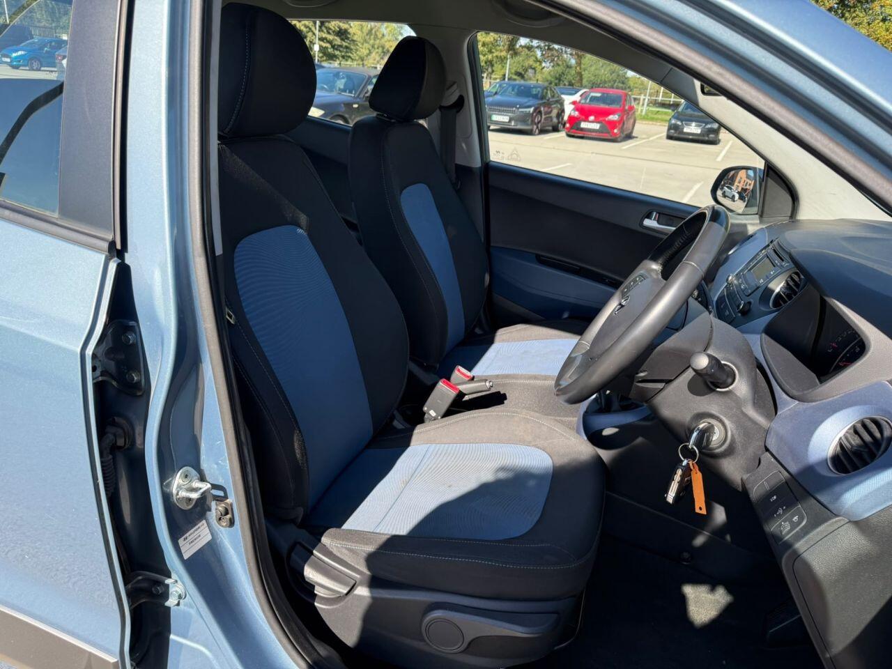 Hyundai I10 view 3