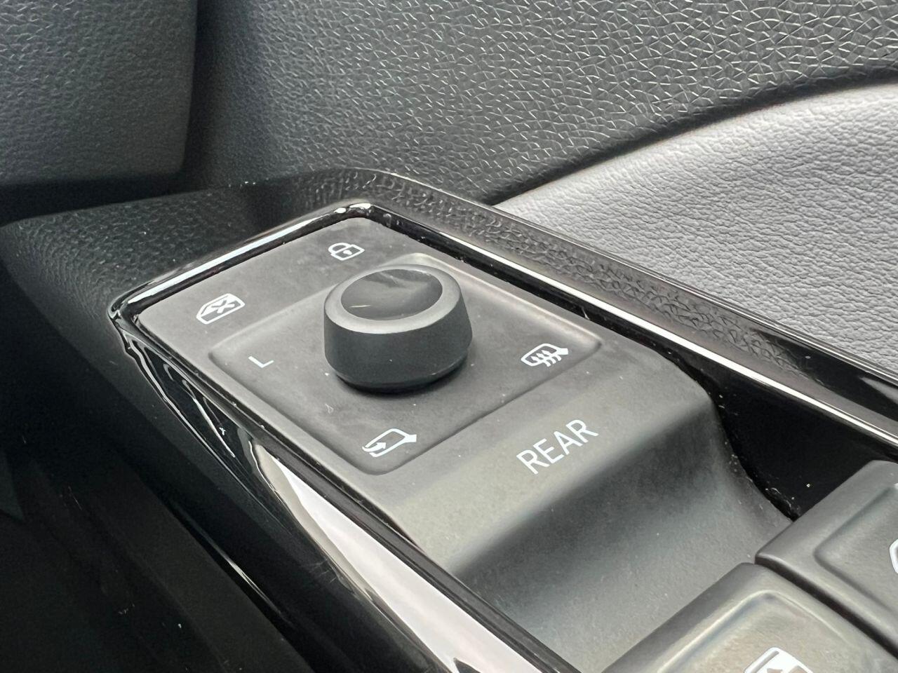 Volkswagen ID.3 view 31
