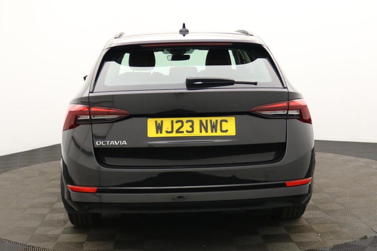 Skoda Octavia view 6