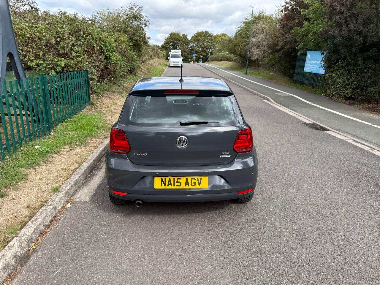 Volkswagen Polo view 9