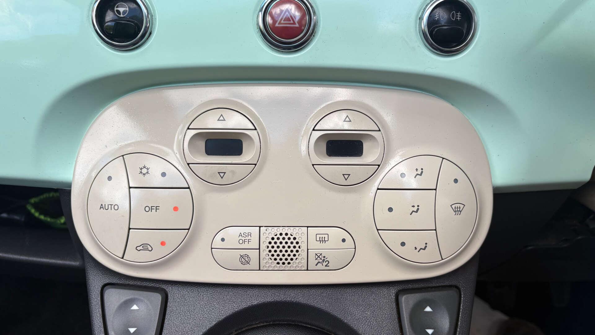Fiat 500C view 22