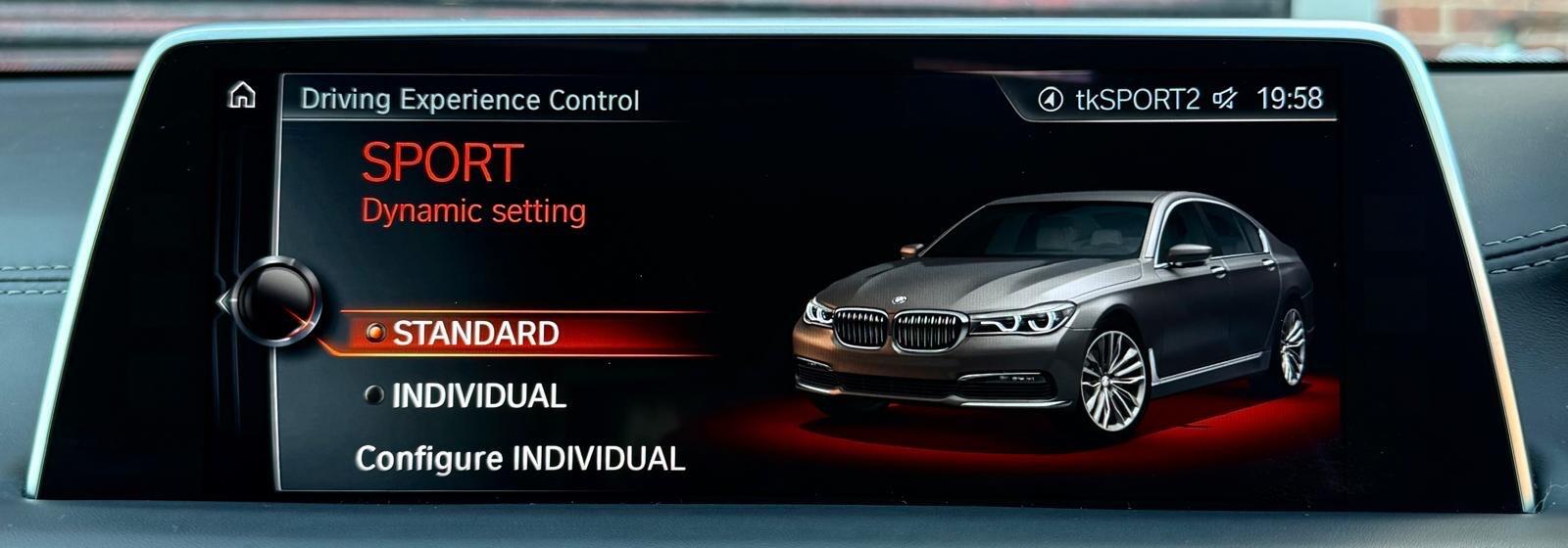 BMW 7 Series view 50