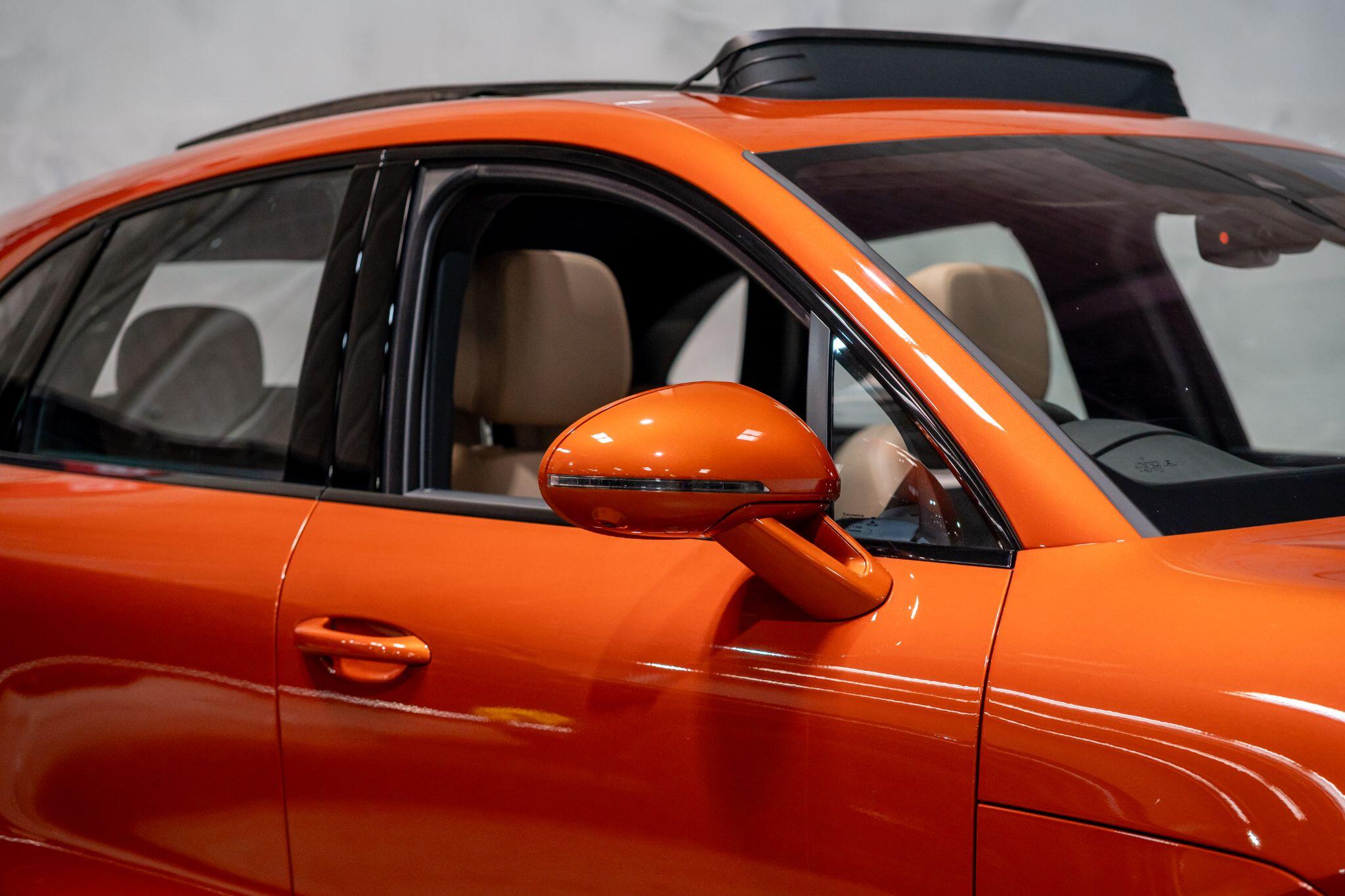 Porsche Macan view 34