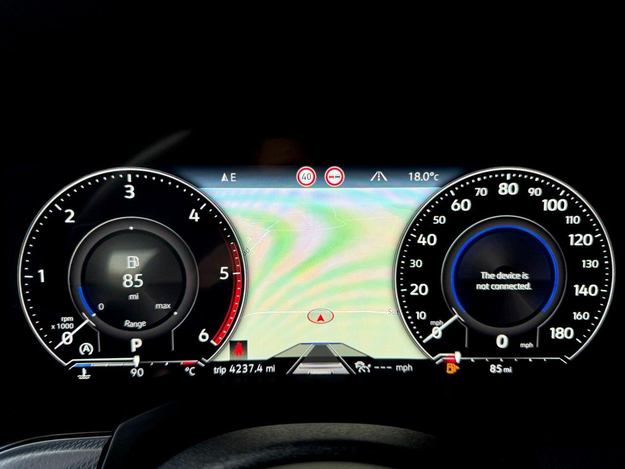 Volkswagen Touareg view 24