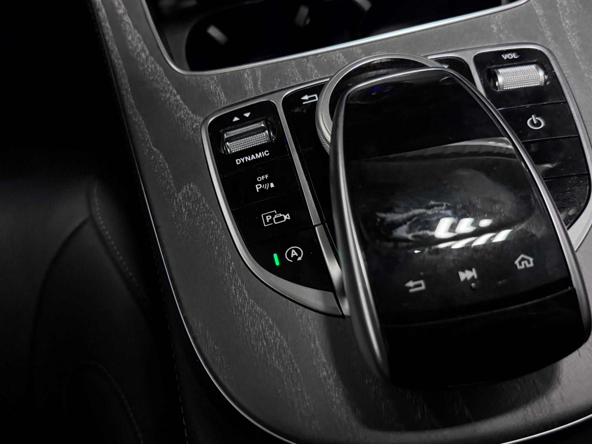 Mercedes-Benz CLS view 39