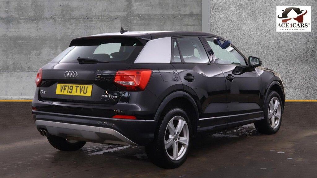 Audi Q2 view 4