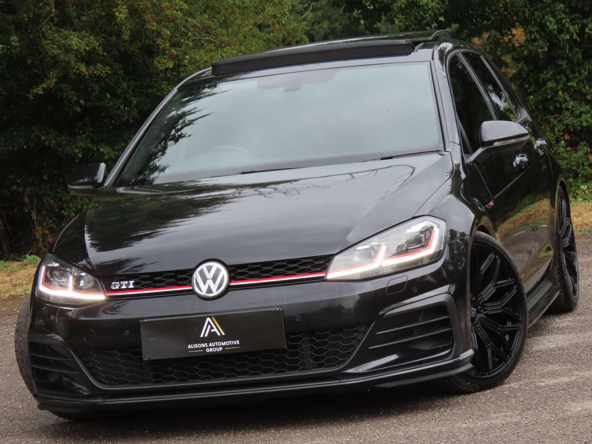 Volkswagen Golf view 2