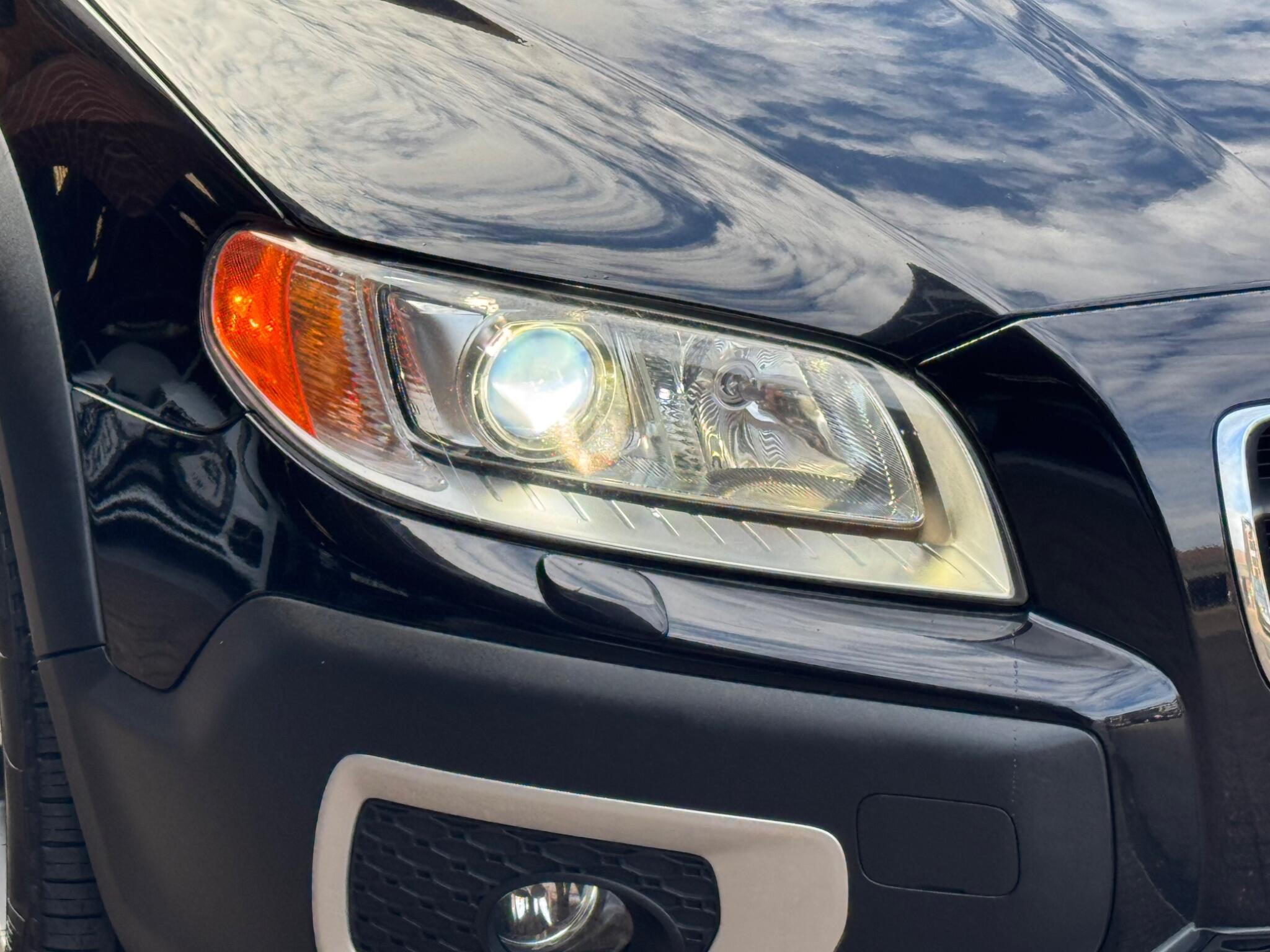 Volvo XC70 view 29