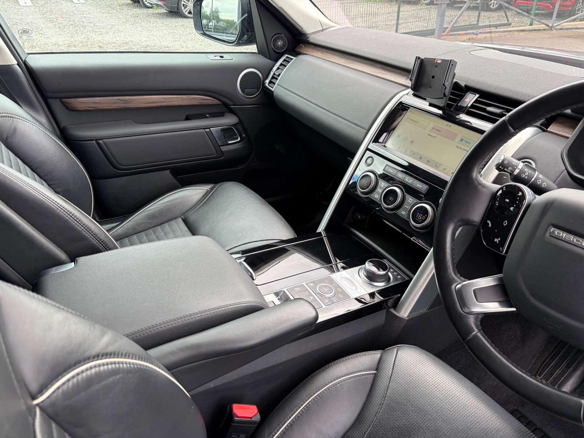Land Rover Discovery 3 view 42