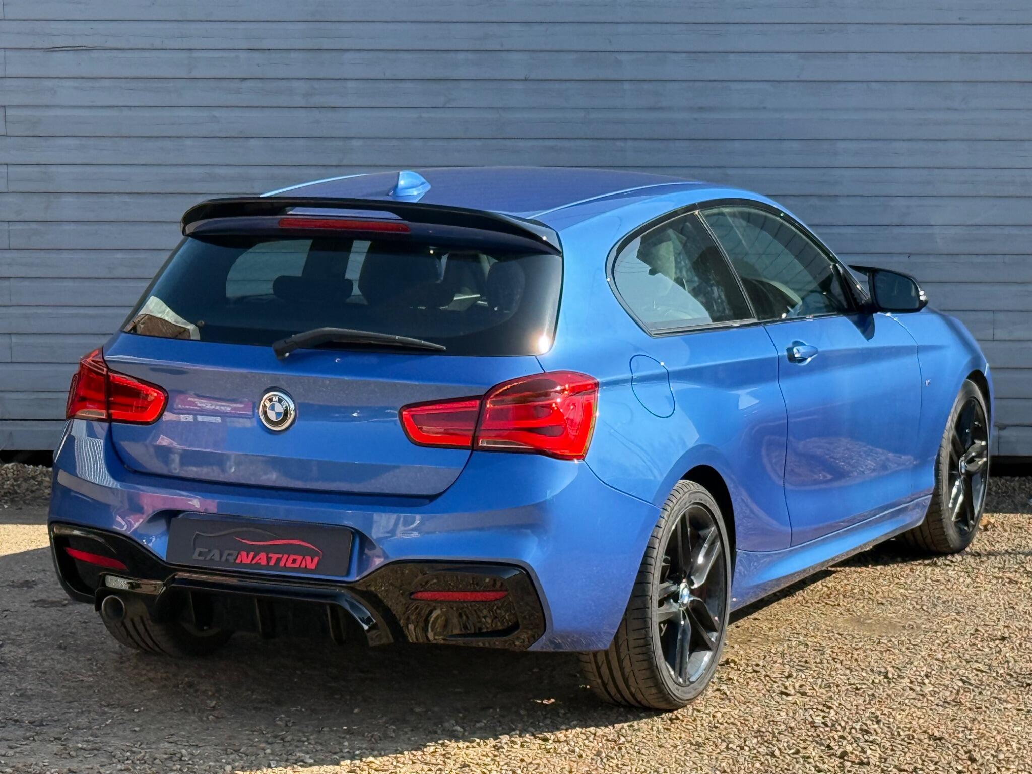 BMW 1 Series view 5
