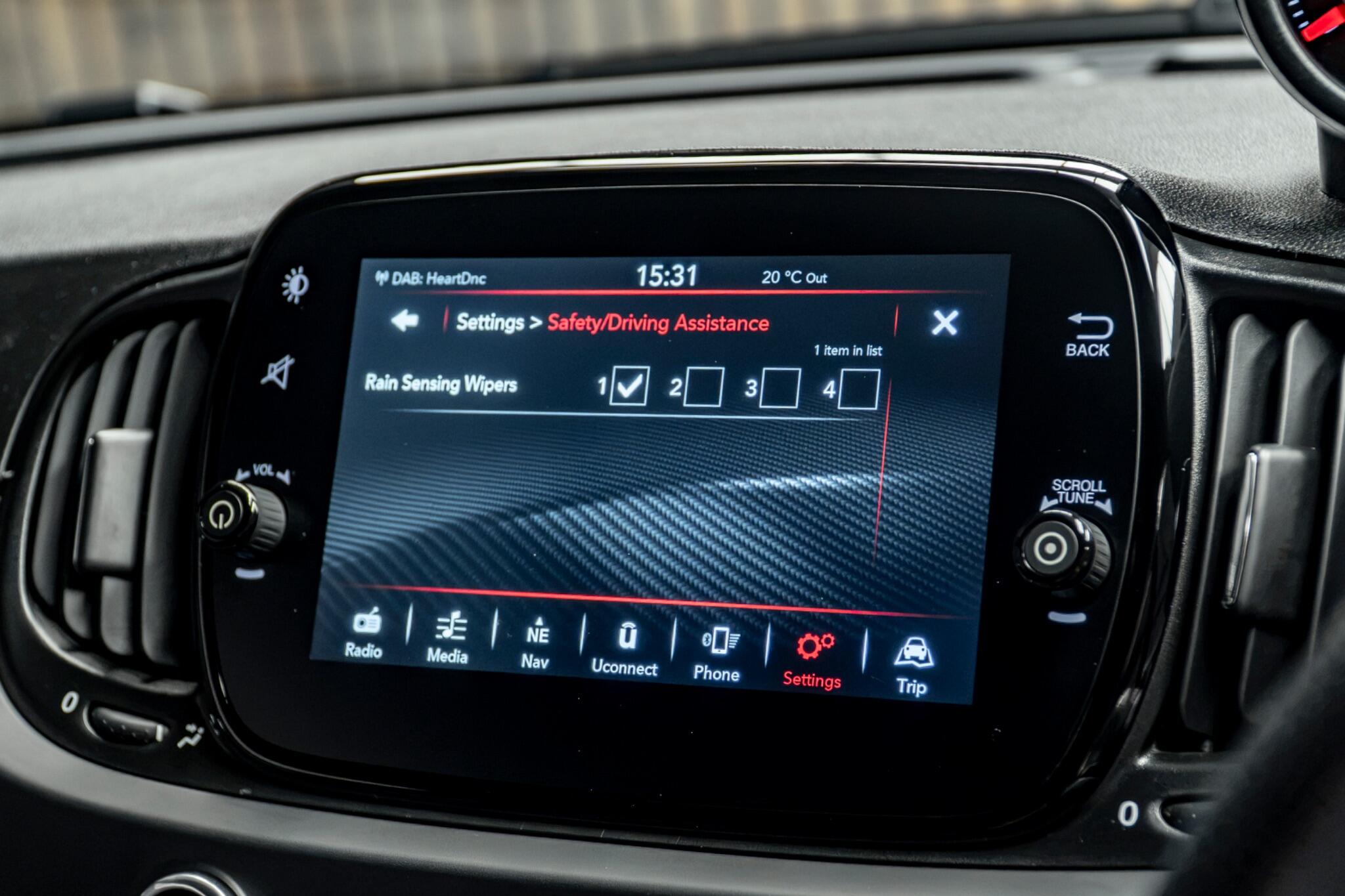 Abarth 695C view 42