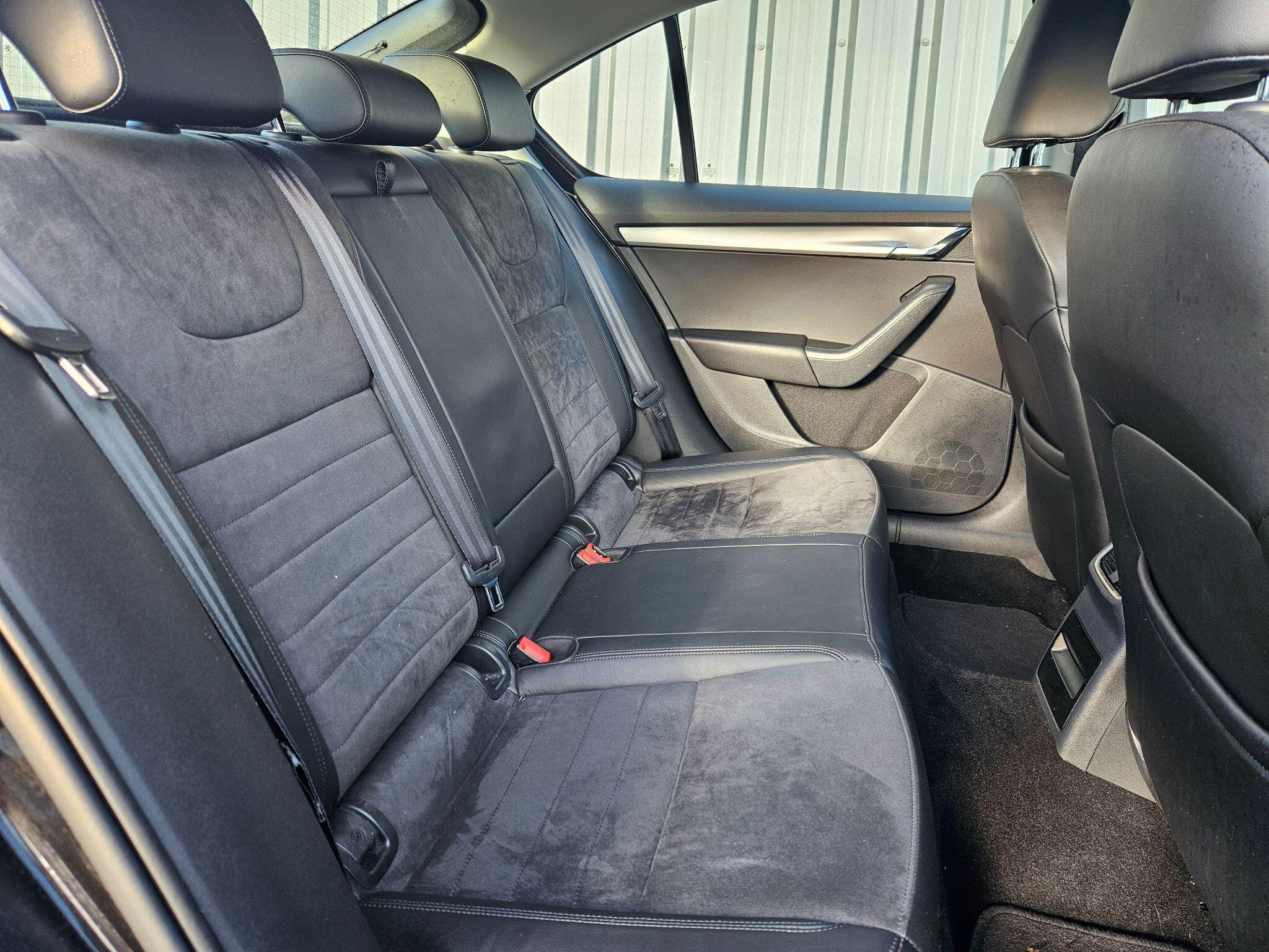 2015 Skoda Octavia image 42