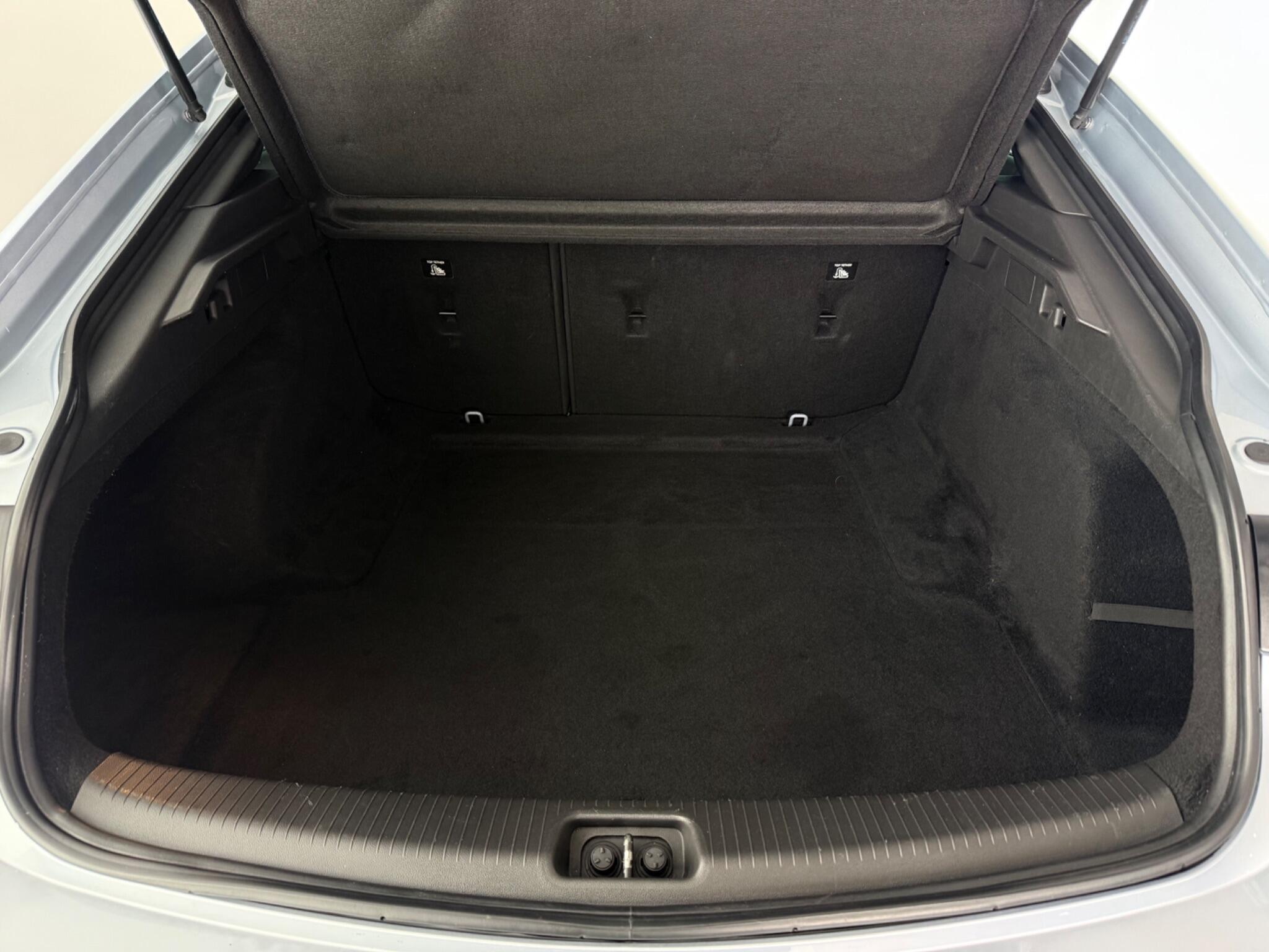 Vauxhall Insignia view 10