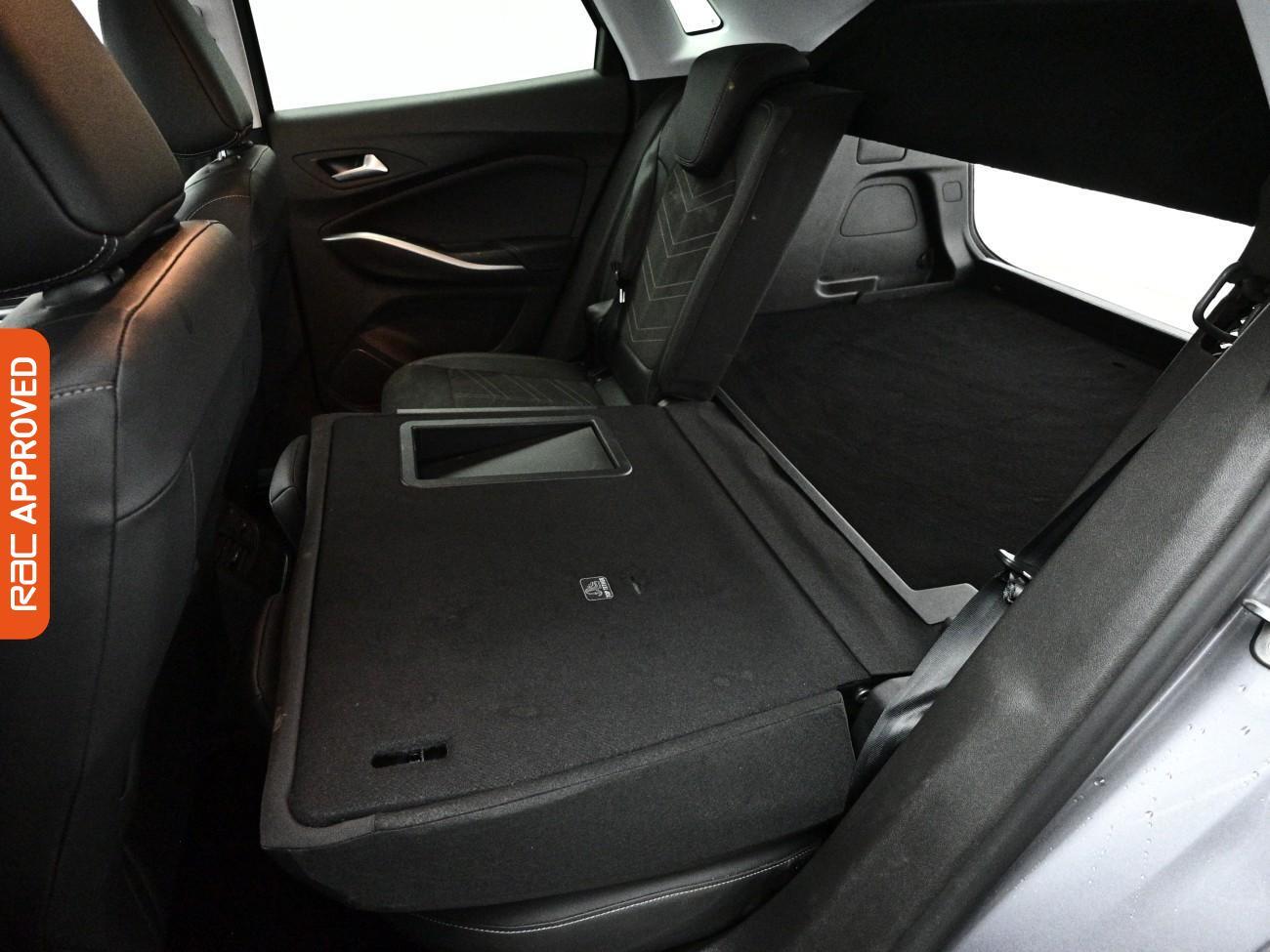 Vauxhall Grandland view 26