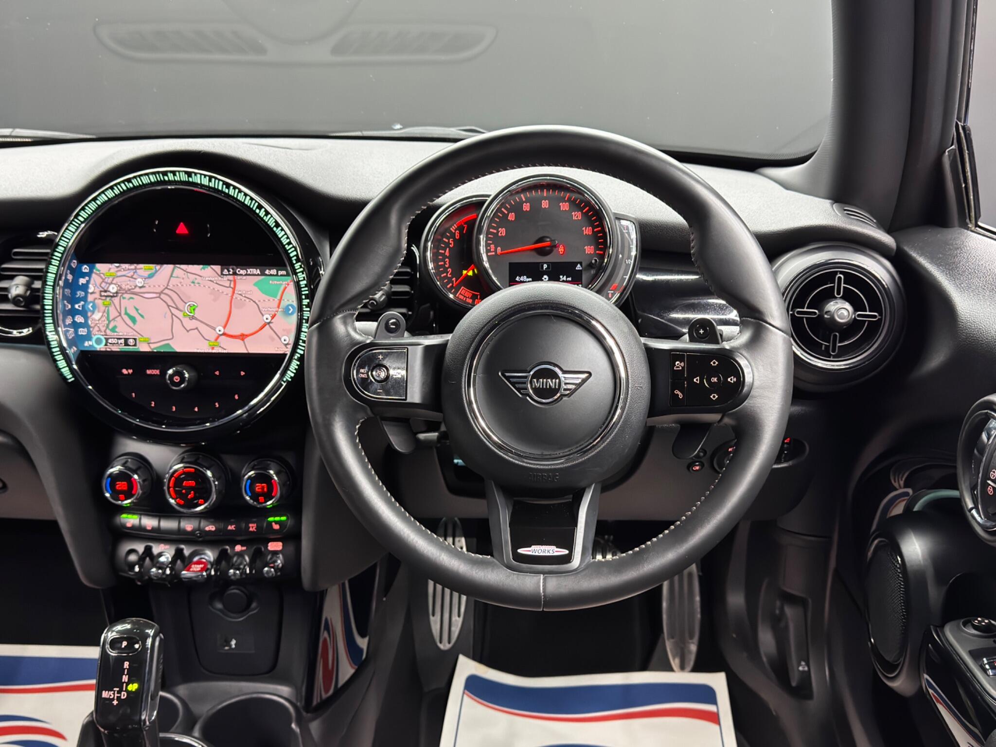MINI Hatch view 17