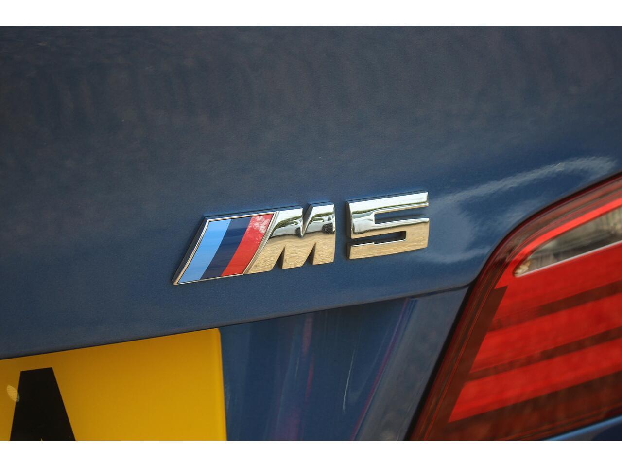 BMW M5 view 44