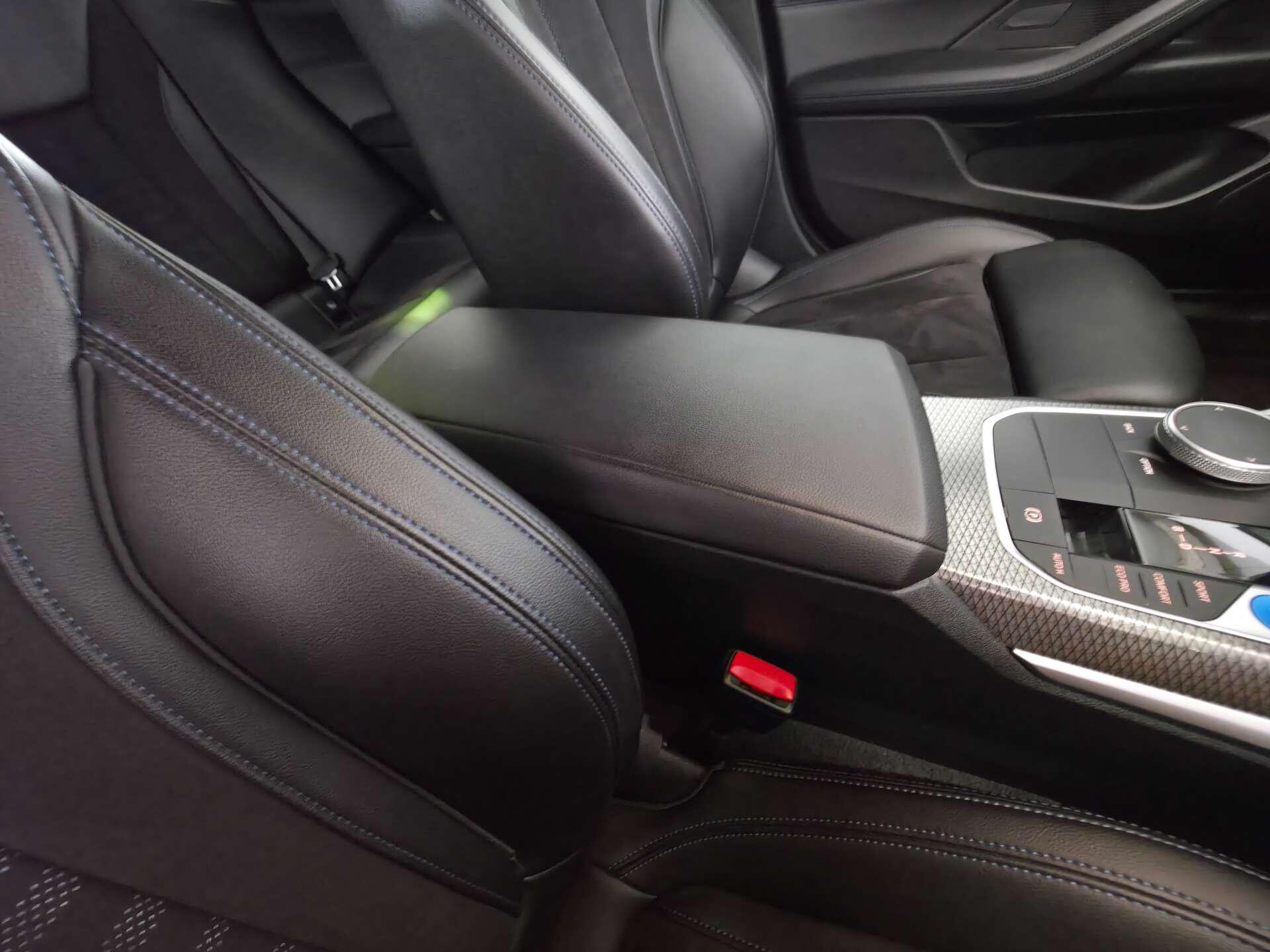 BMW I4 view 49