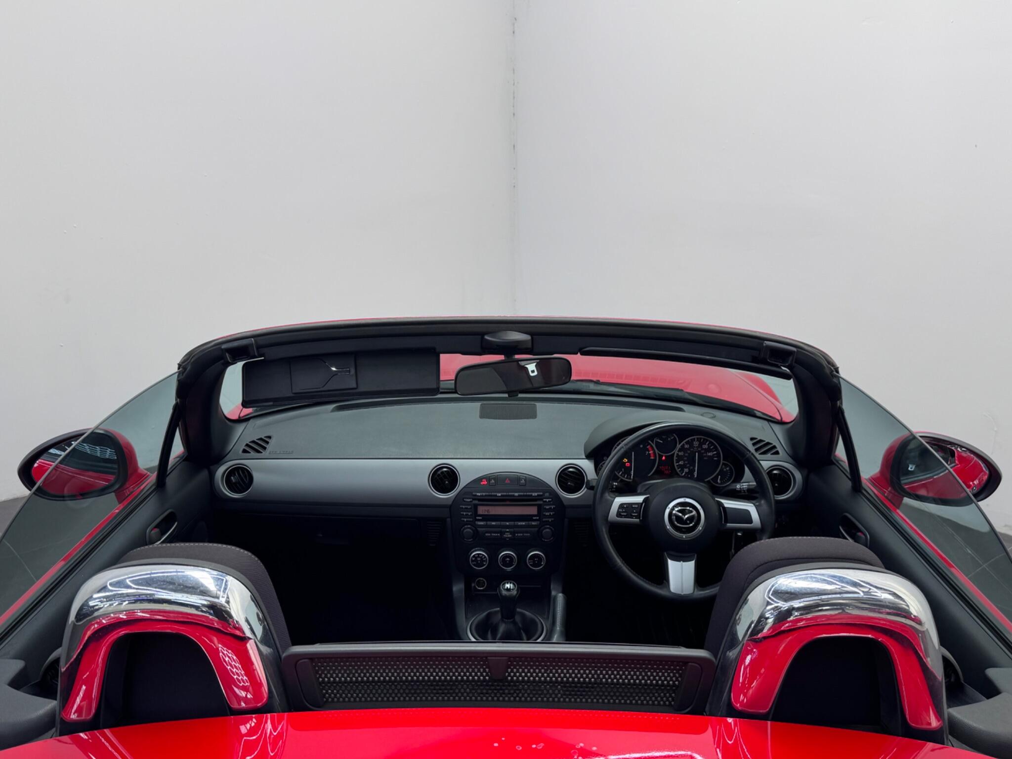 Mazda MX-5 view 35