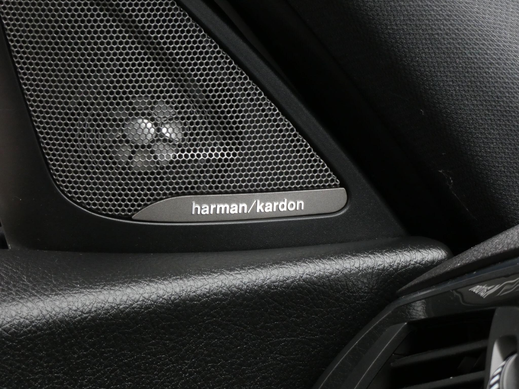 BMW 1 Series view 36